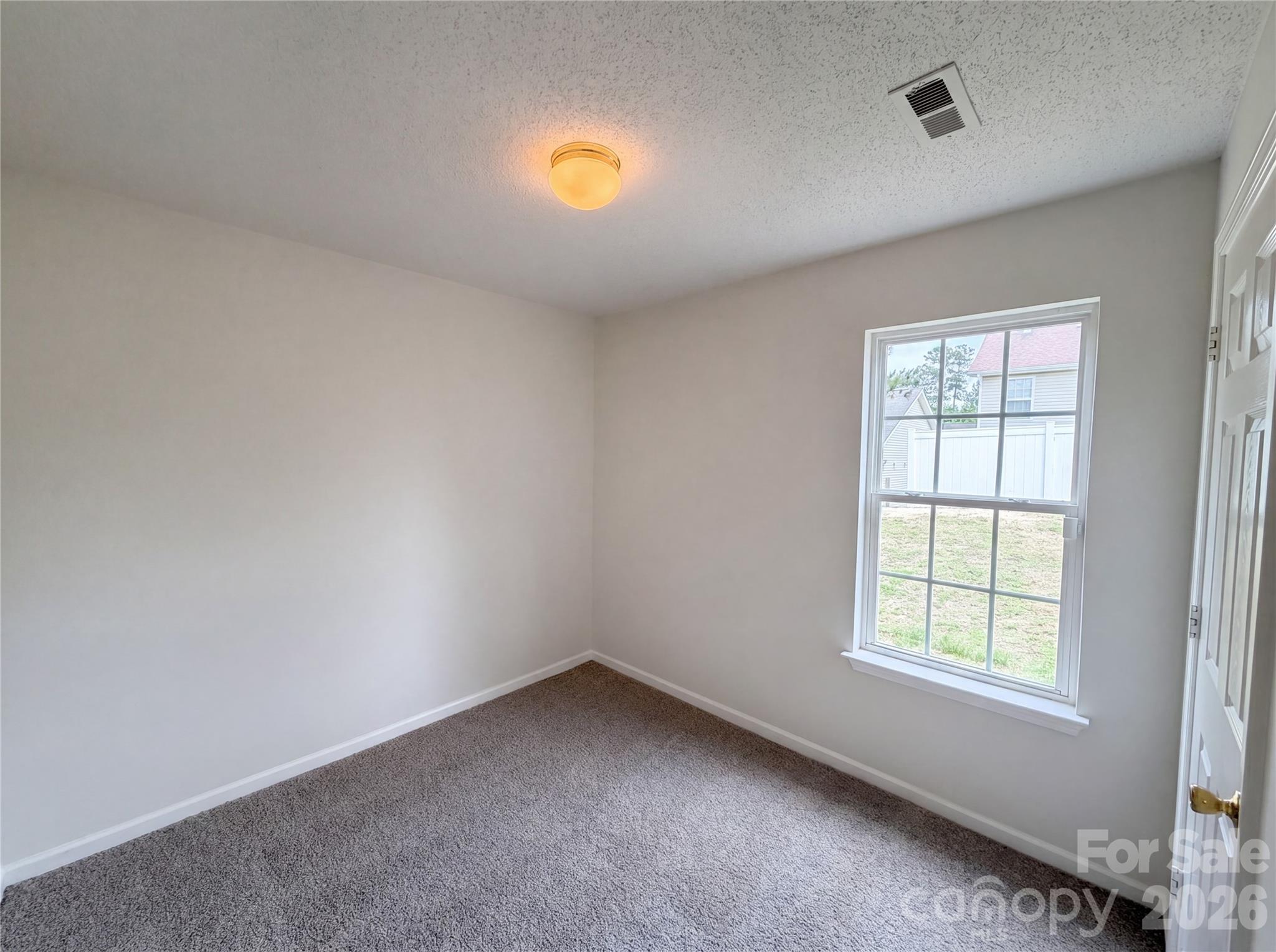 1841 Mission Oaks Street Property Photo 12