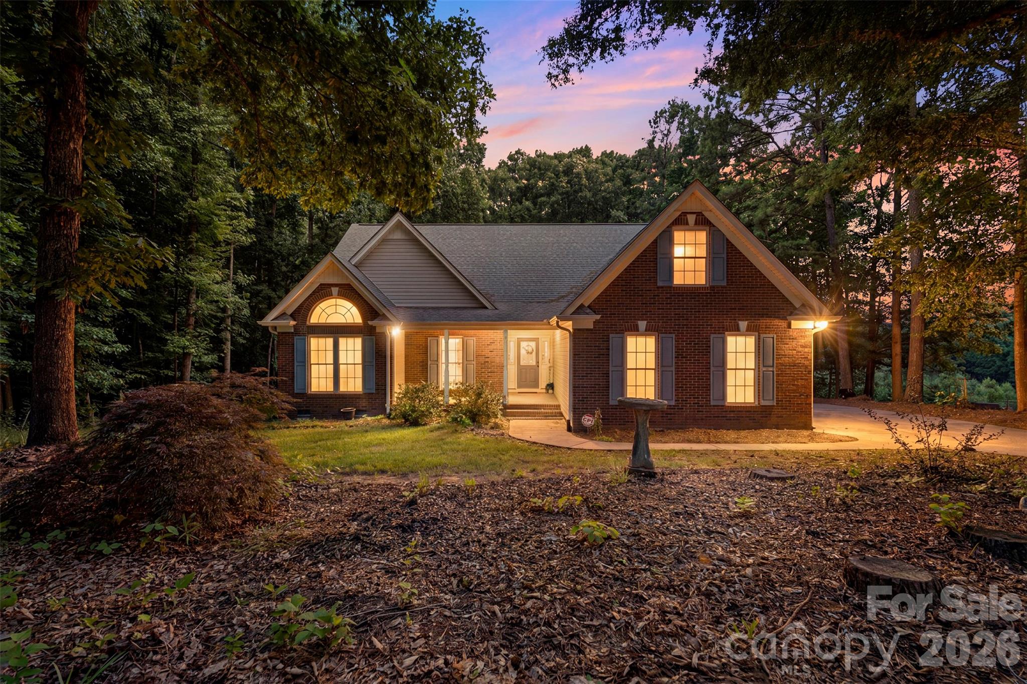 312 Tradewinds Lane Property Photo 1