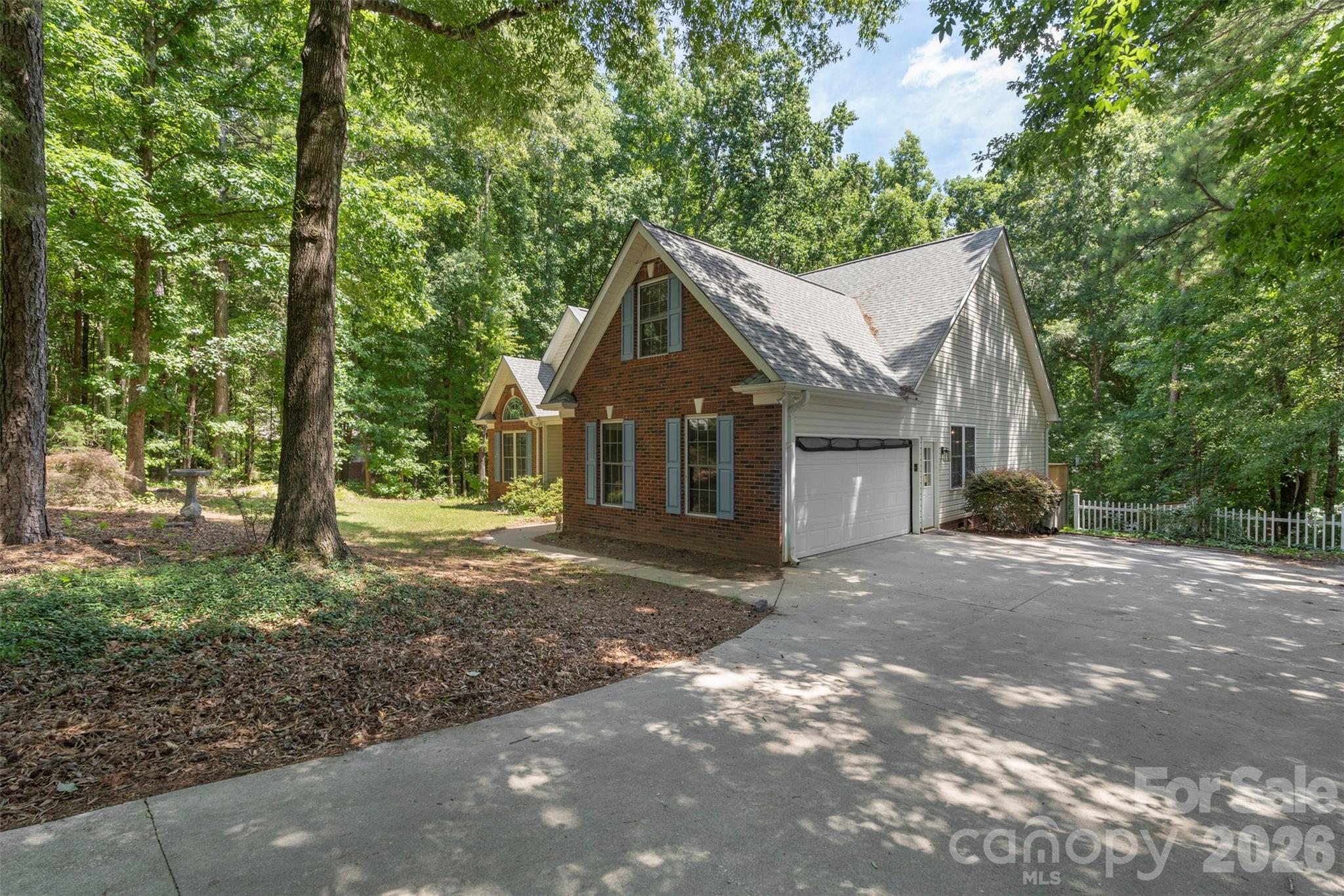 312 Tradewinds Lane Property Photo 3
