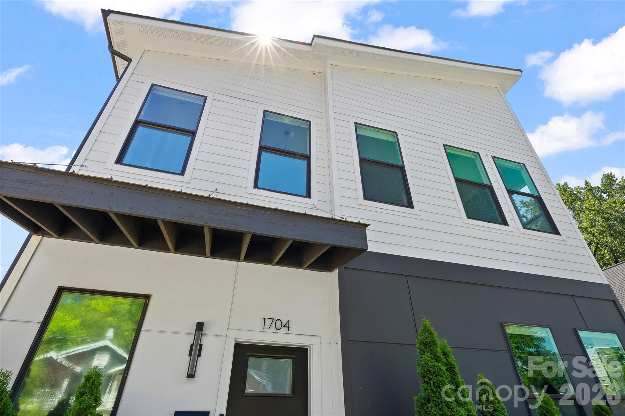 1704 Pegram Street Property Photo 3