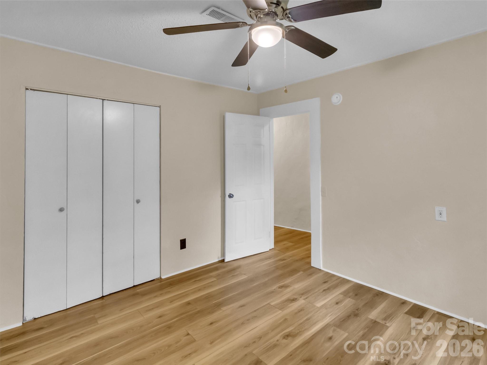 492 Riverbend Street Property Photo 18