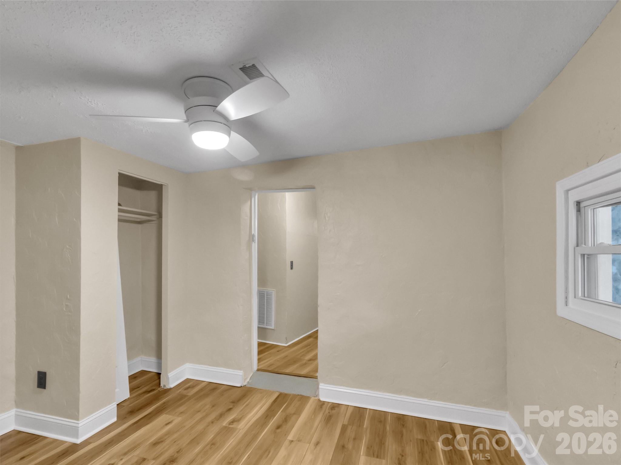 492 Riverbend Street Property Photo 20