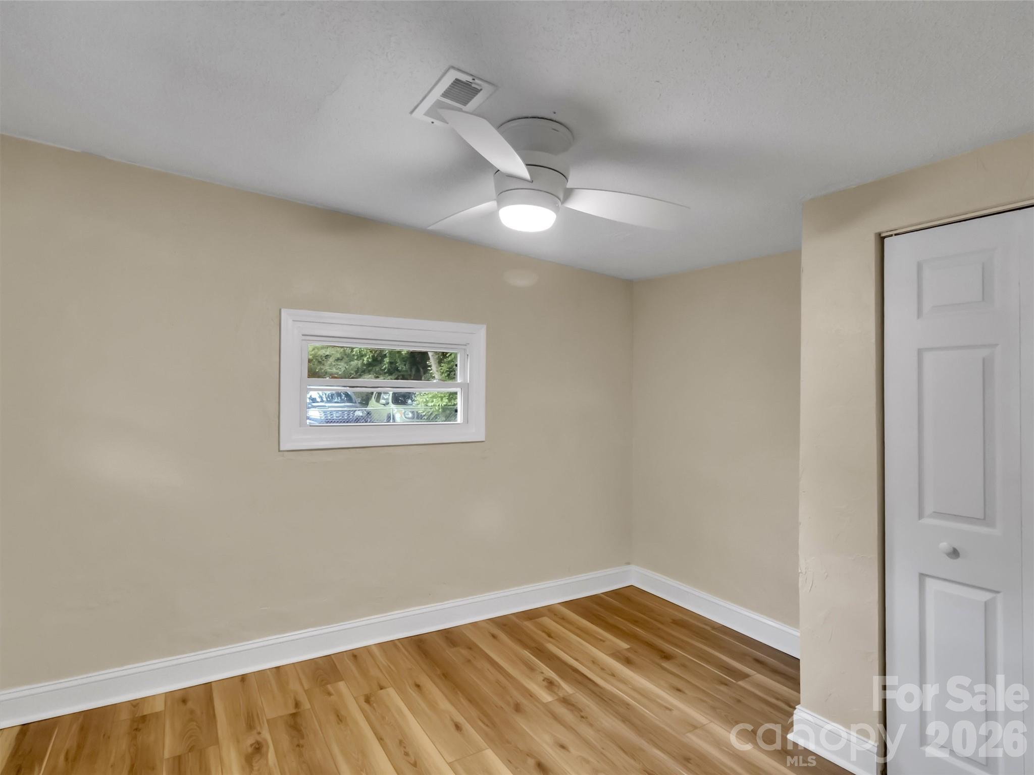 492 Riverbend Street Property Photo 22