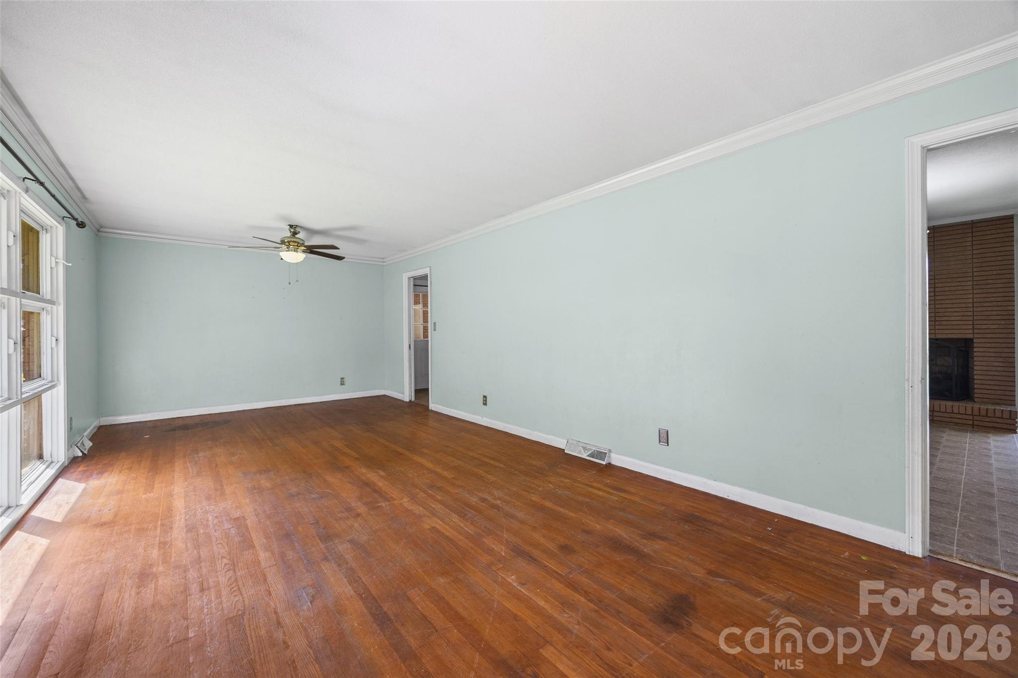 1020 Candlewood Lane Property Photo 6