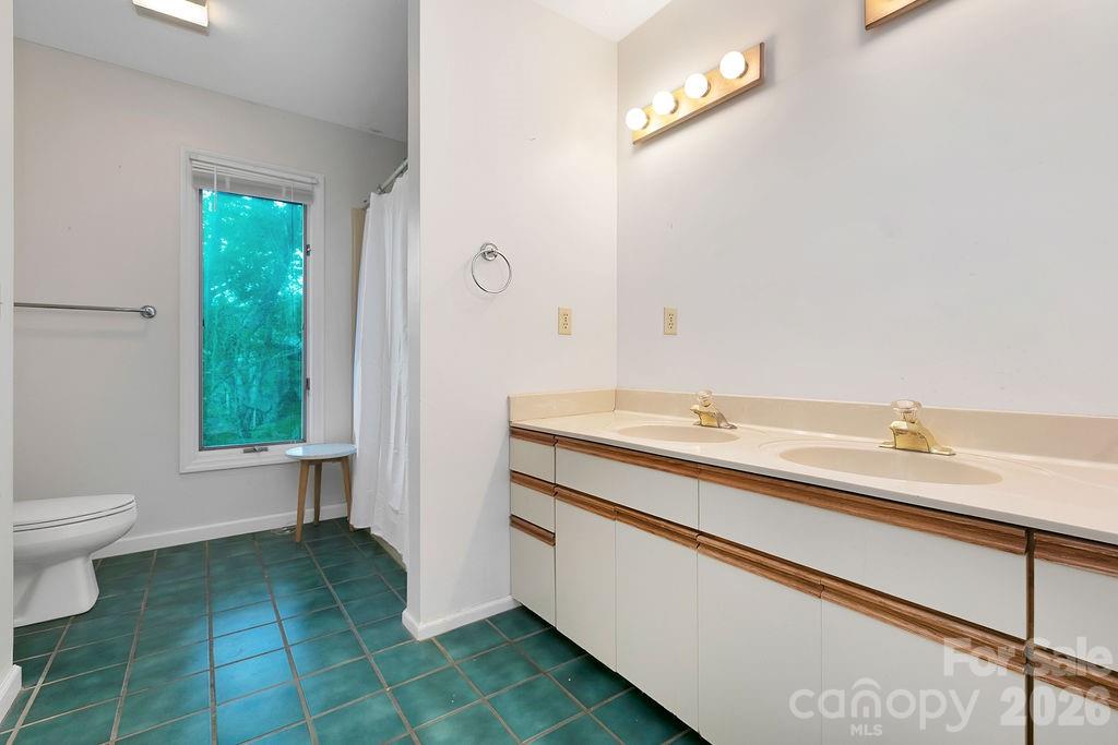 547 Windover Drive Property Photo 23
