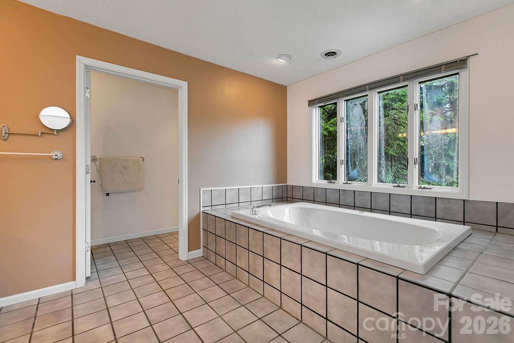 547 Windover Drive Property Photo 34
