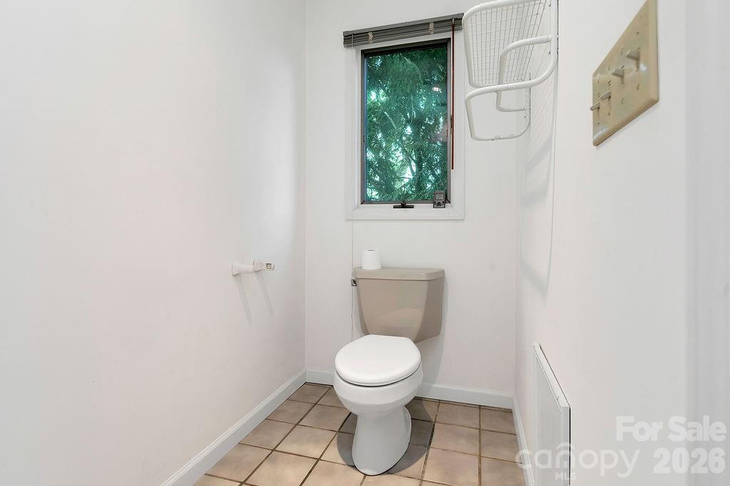547 Windover Drive Property Photo 37