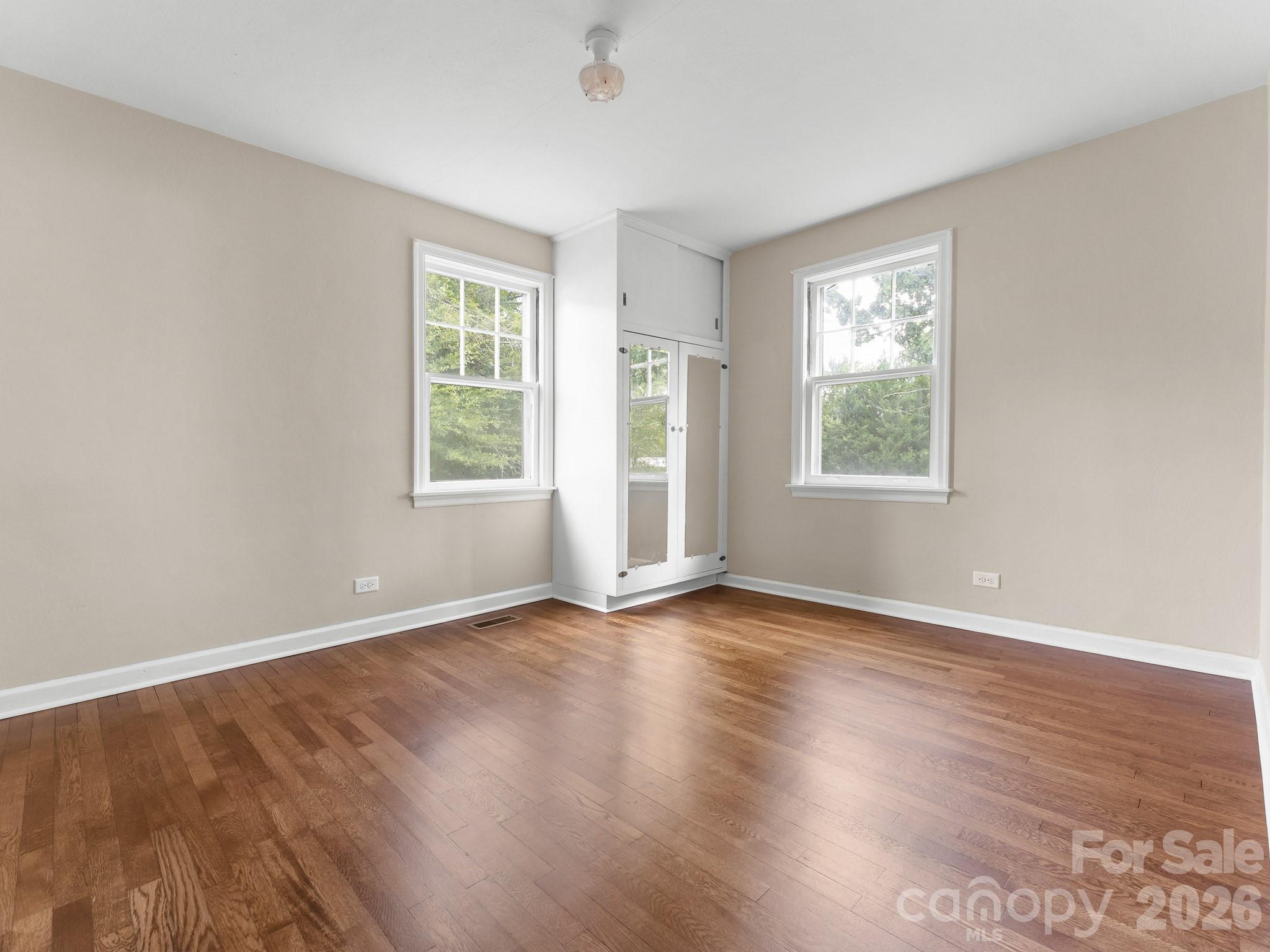 106 Green Acres Avenue Property Photo 22