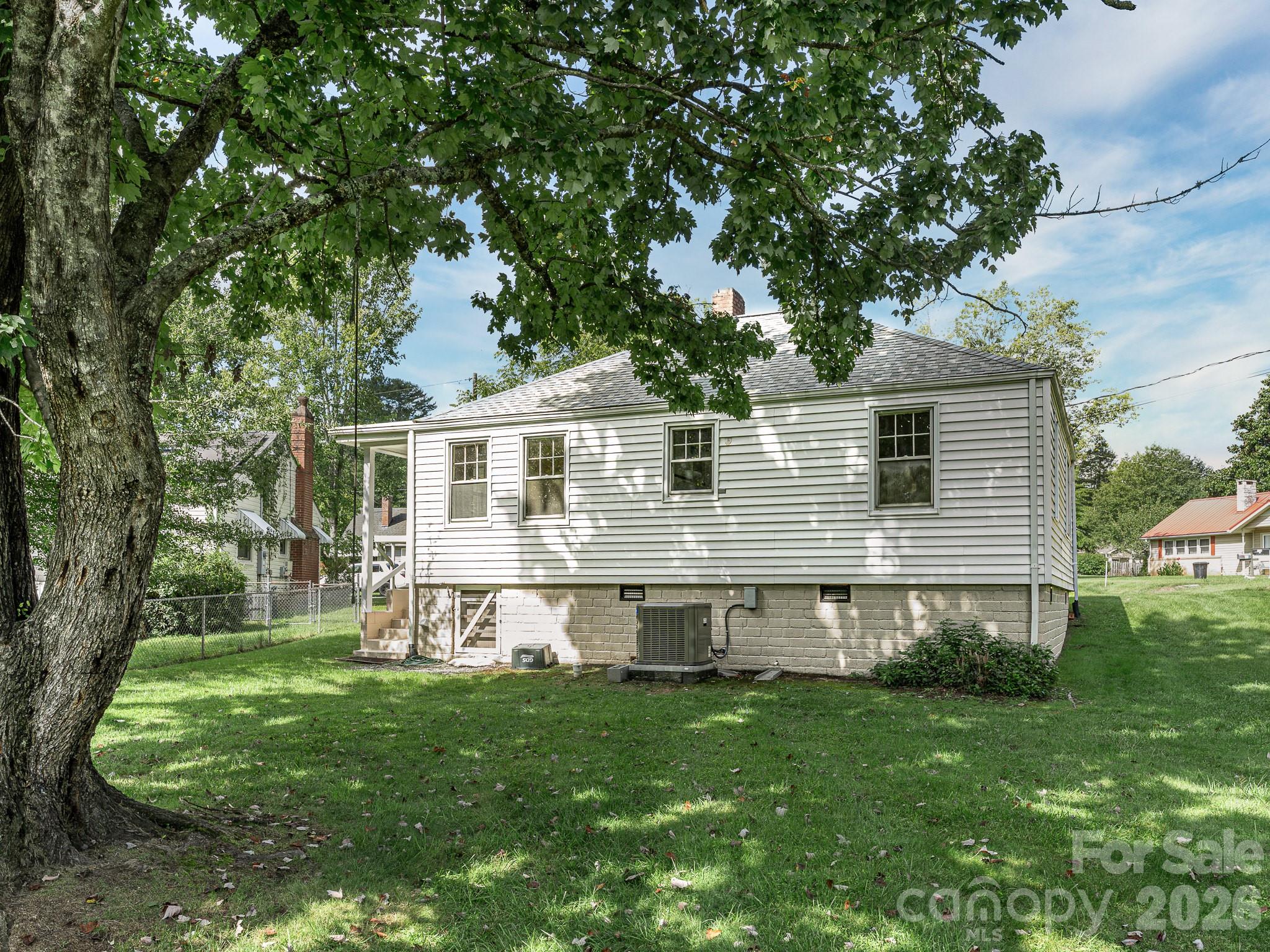 106 Green Acres Avenue Property Photo 29