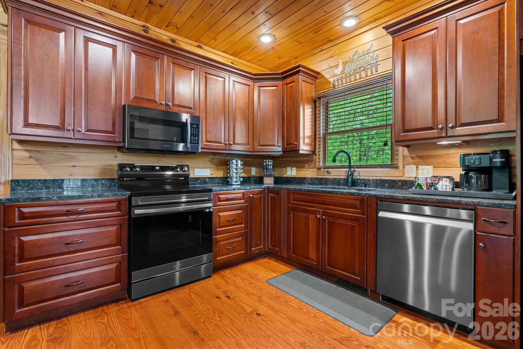 110 Mountain Crest Drive Property Photo 13