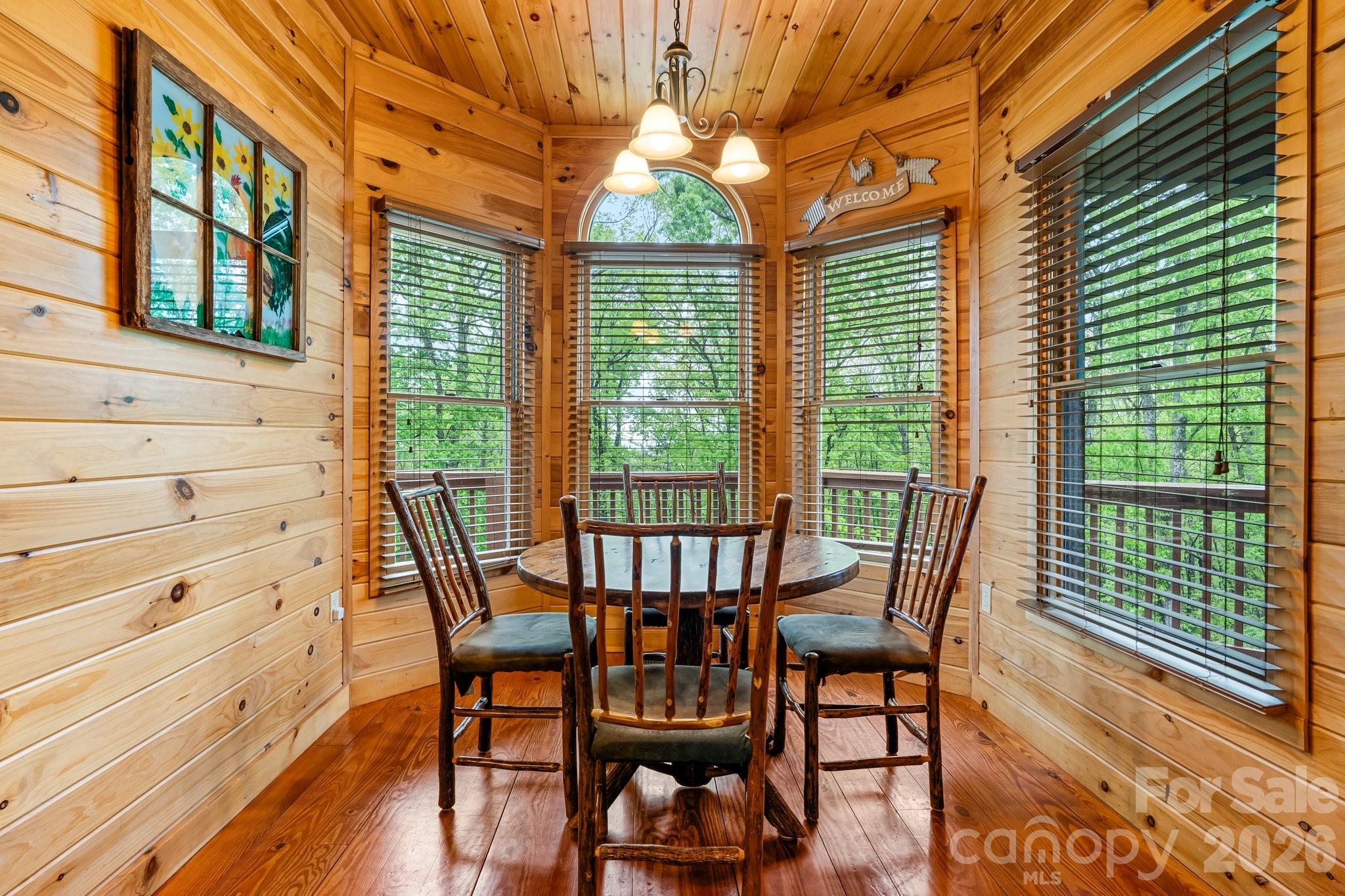 110 Mountain Crest Drive Property Photo 16