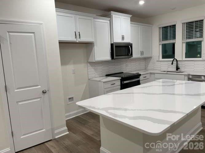 1041 S Point Road Property Photo 3