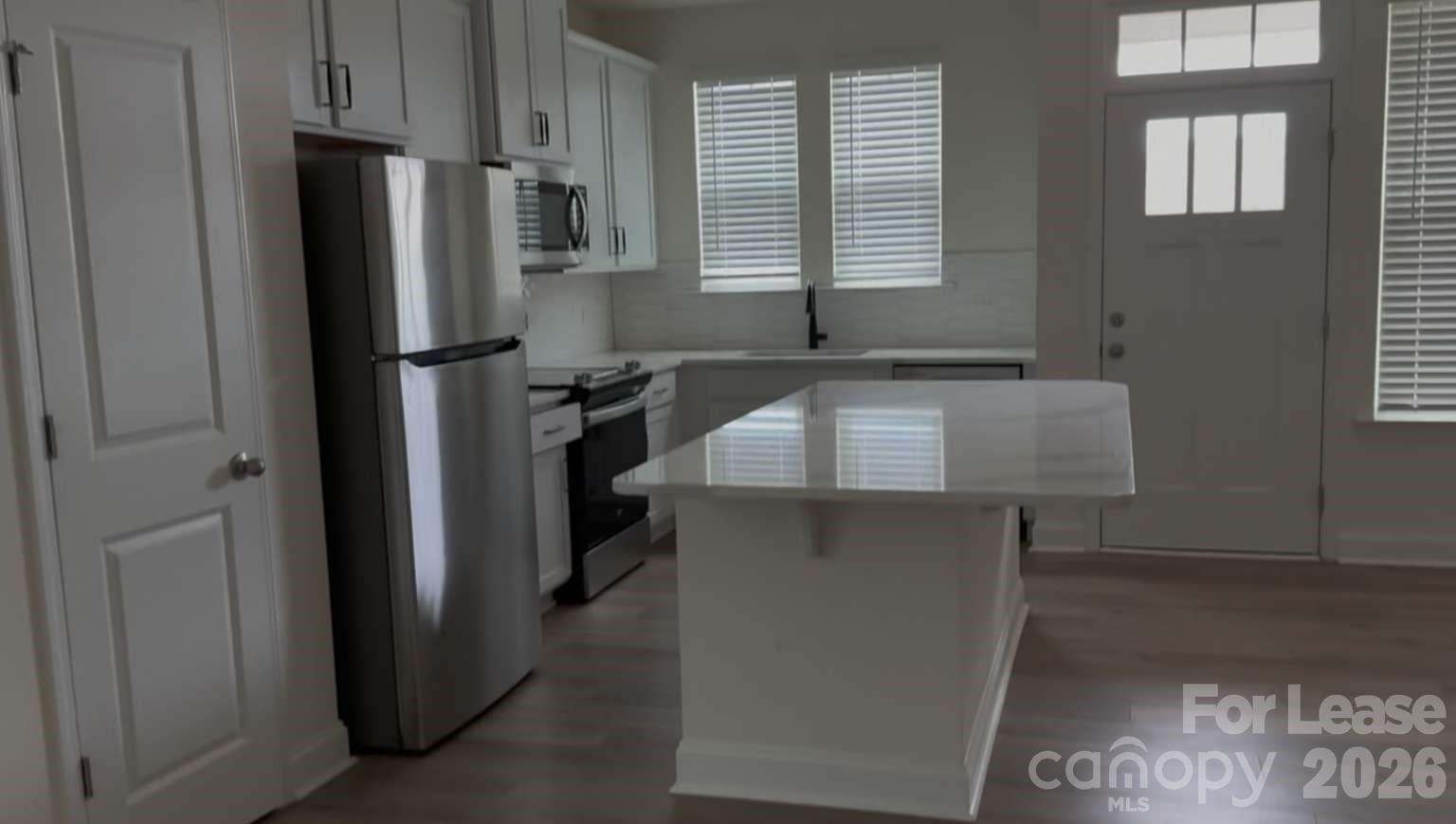 1041 S Point Road Property Photo 5