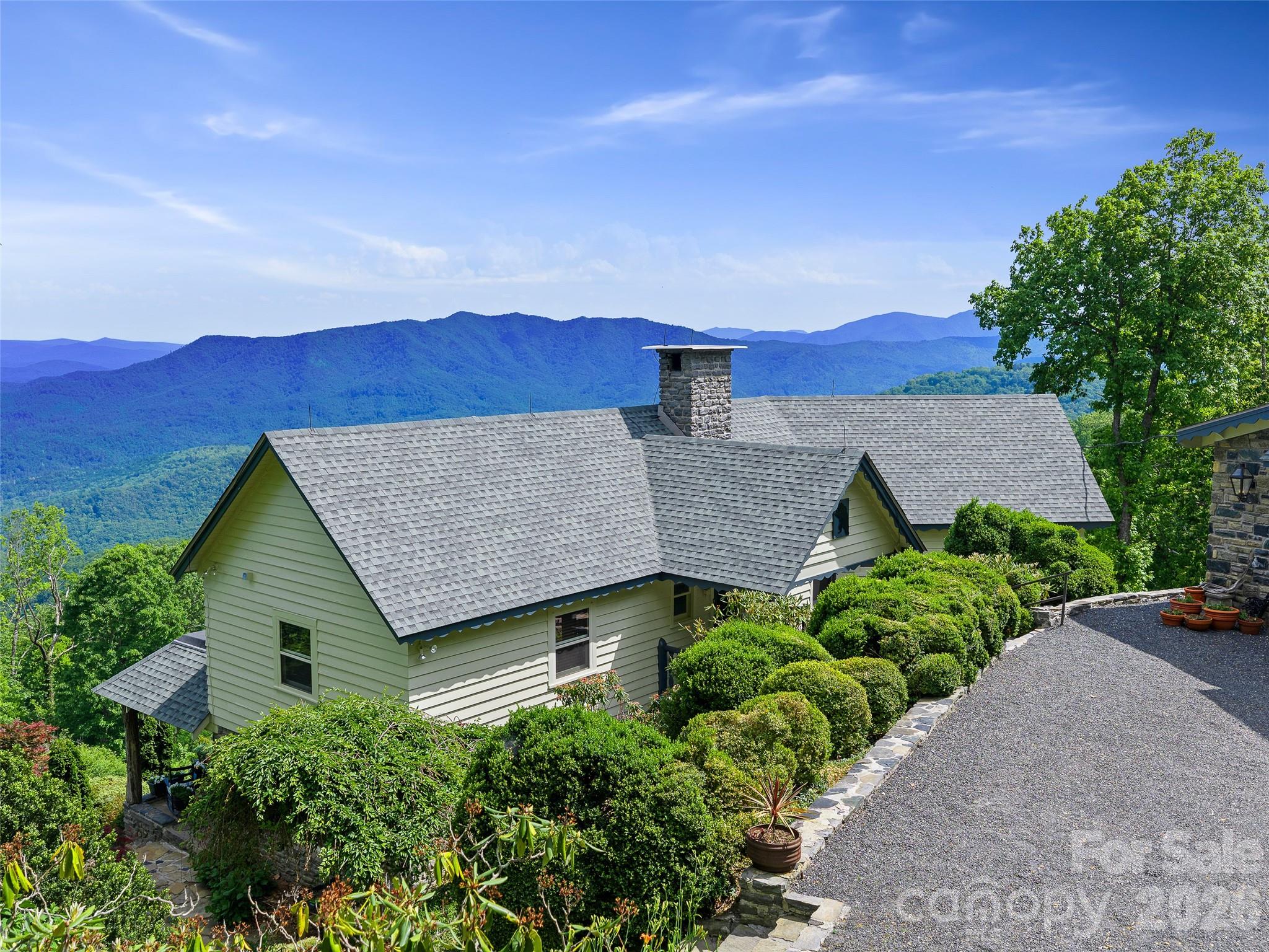 729 Bear Wallow Road Property Photo 6