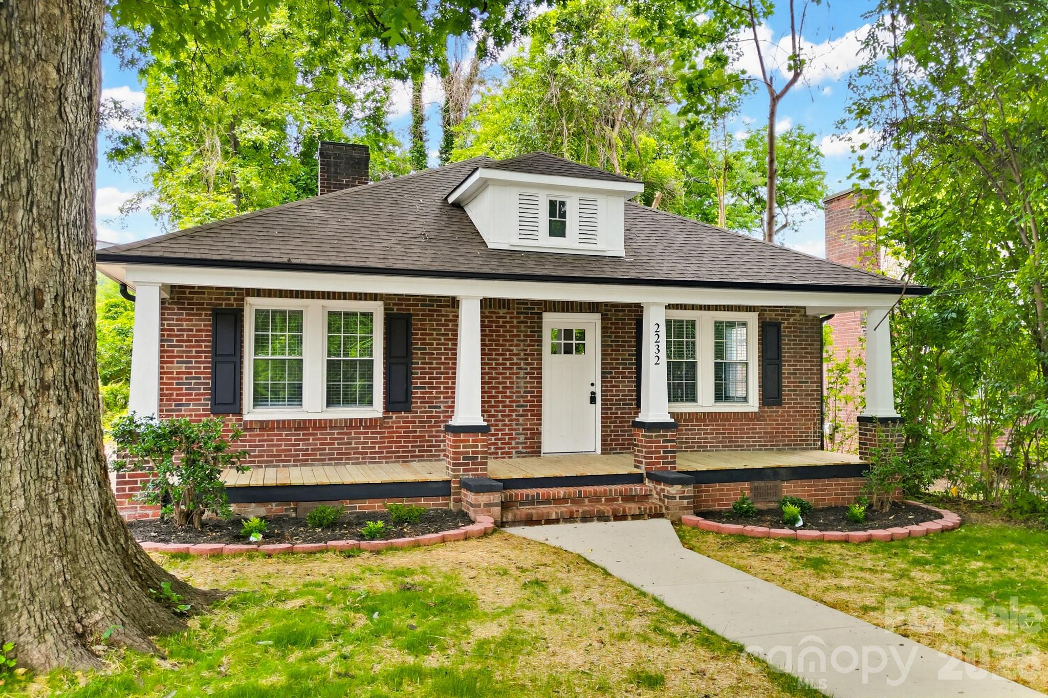 2232 Wilmore Drive Property Photo 2