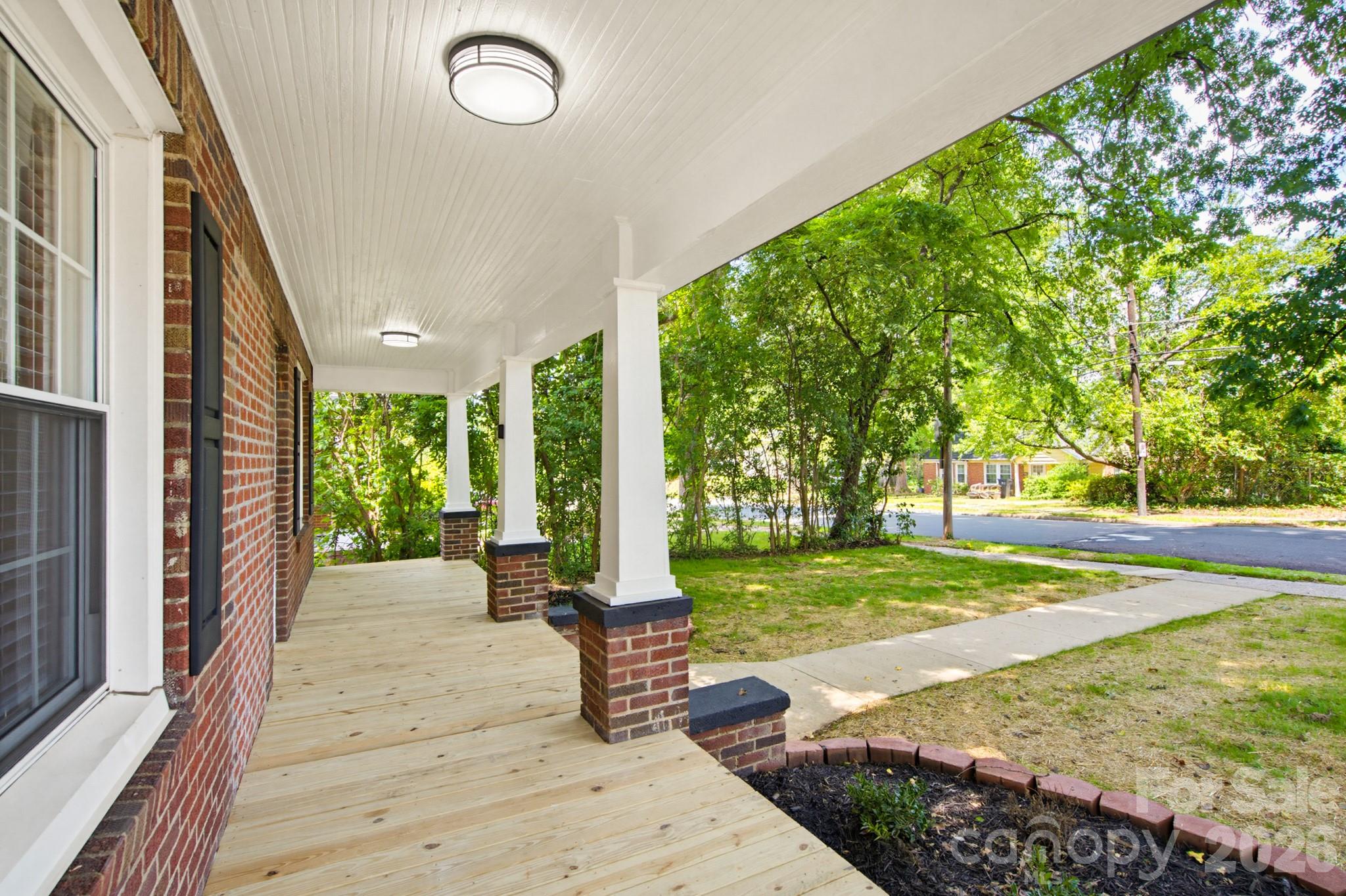 2232 Wilmore Drive Property Photo 4
