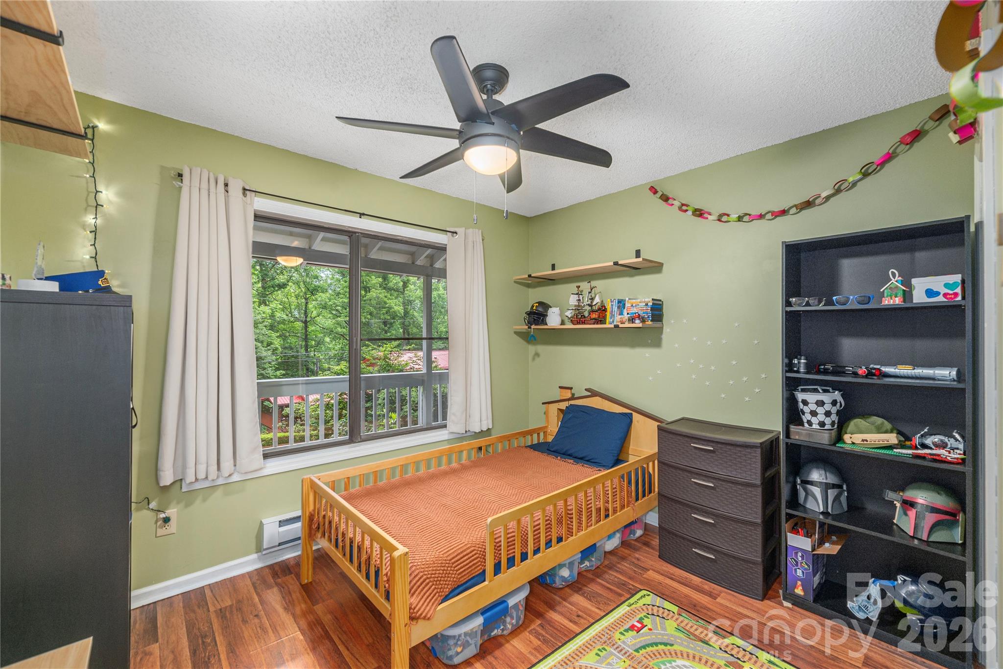 100 Bristol Lane Property Photo 13