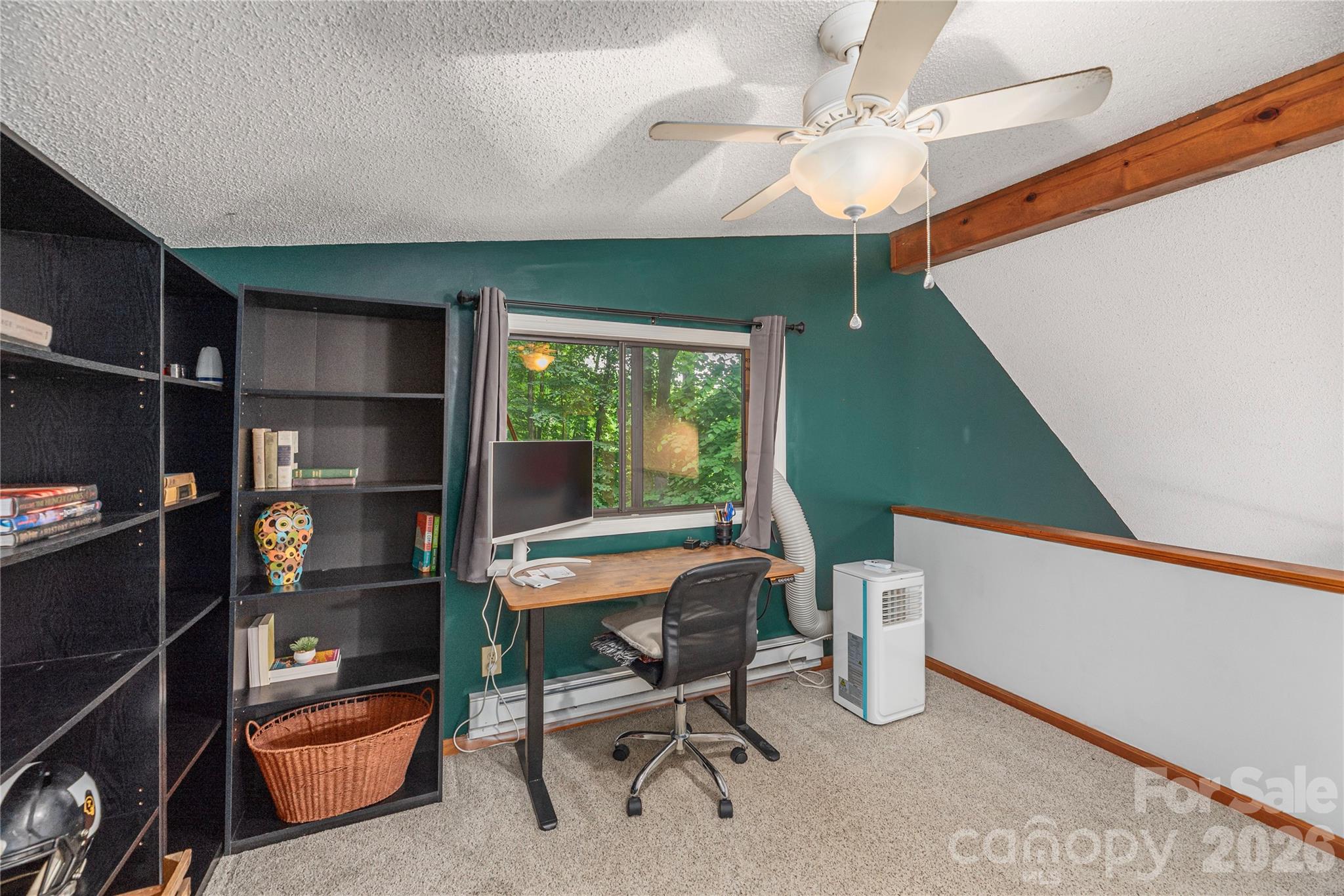 100 Bristol Lane Property Photo 15
