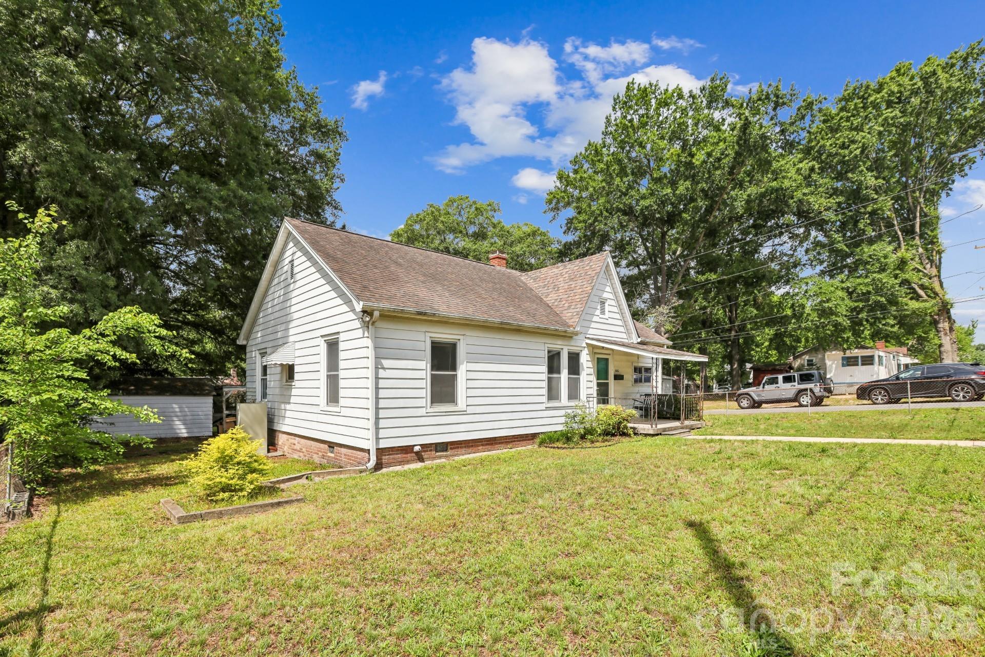 1010 Desoto Avenue Property Photo 5
