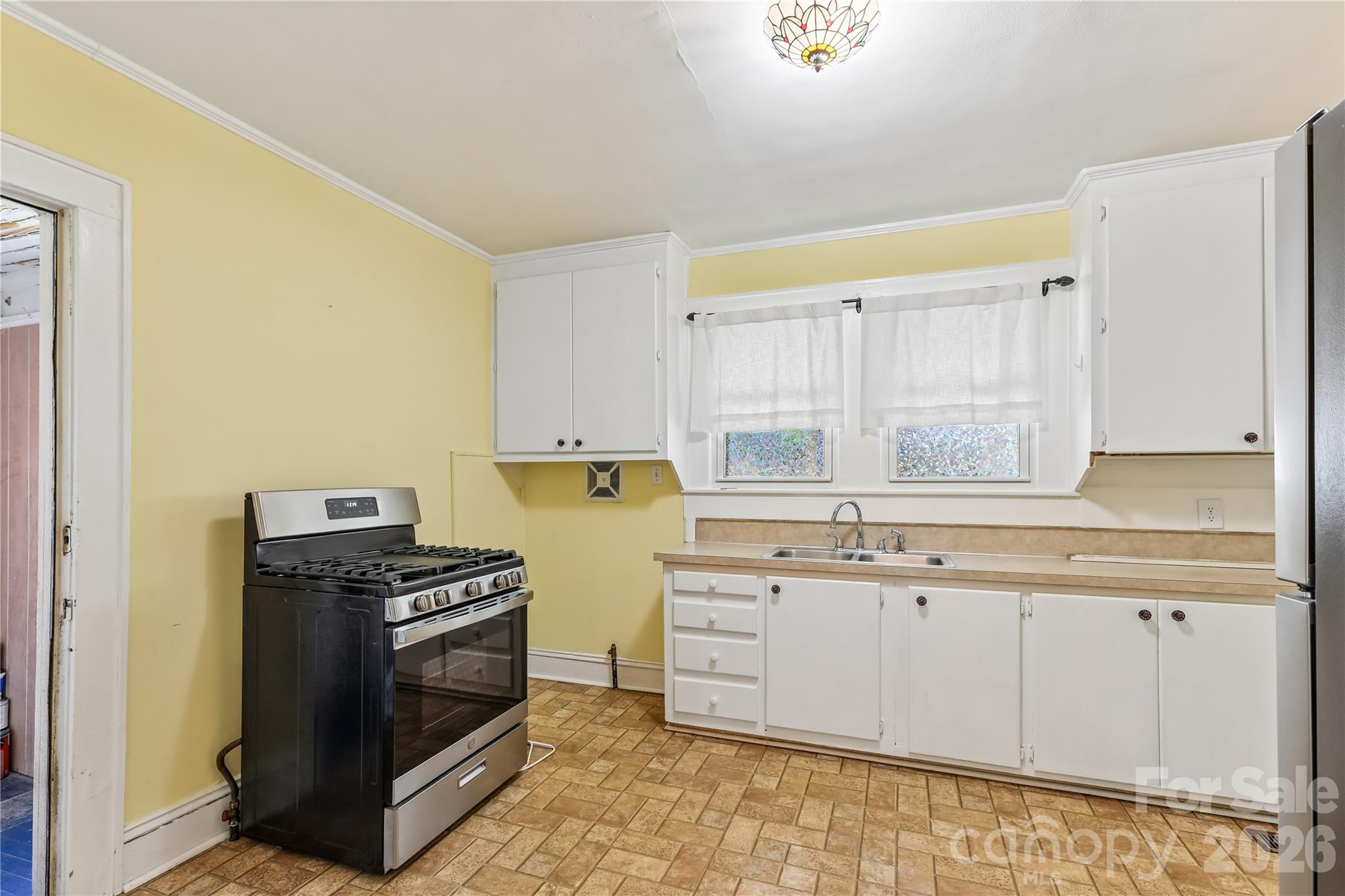1010 Desoto Avenue Property Photo 18