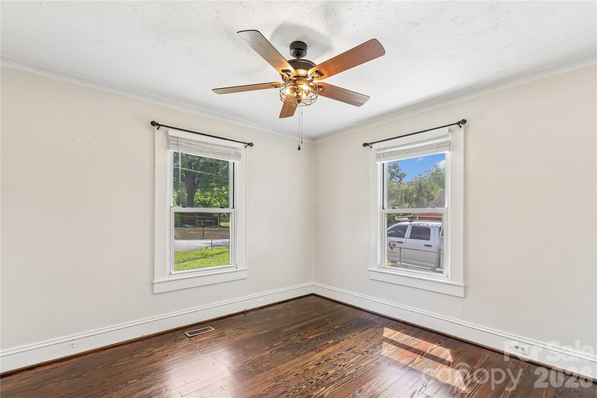 1010 Desoto Avenue Property Photo 26