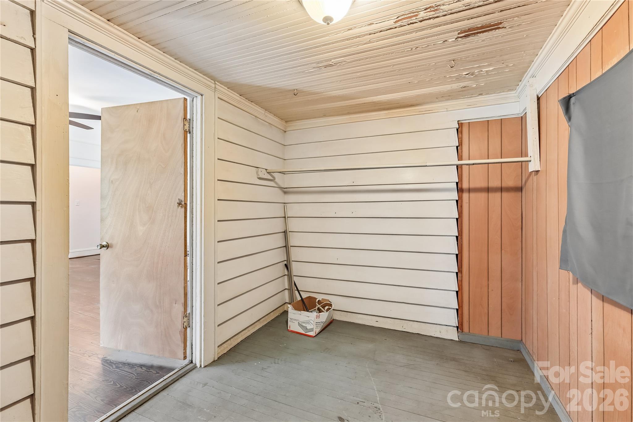 1010 Desoto Avenue Property Photo 35