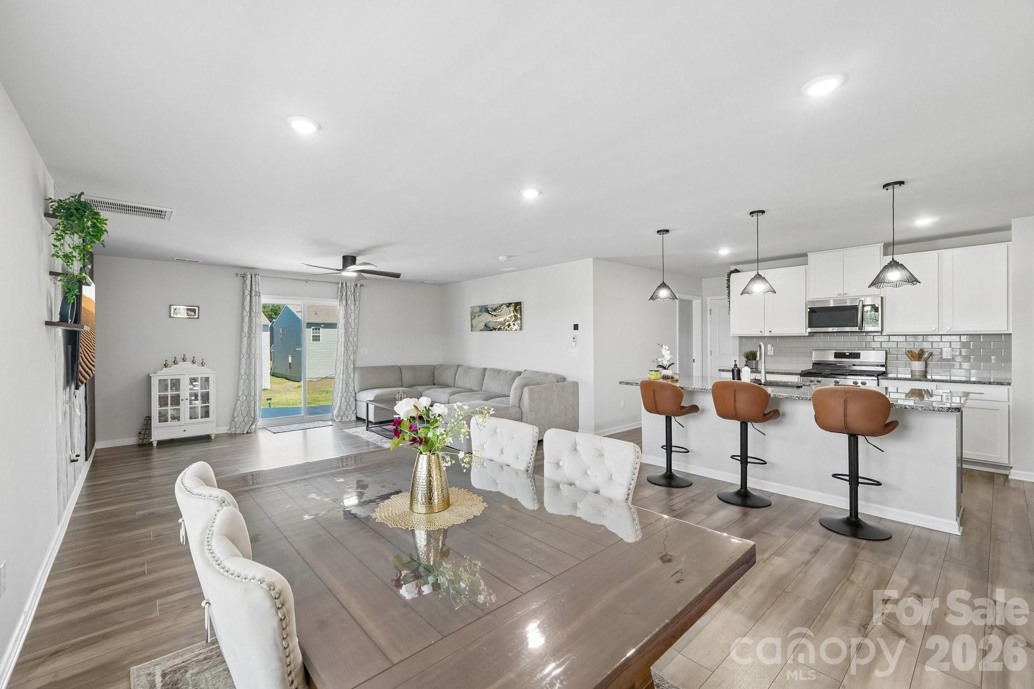 15142 Windy Plains Road Property Photo 6