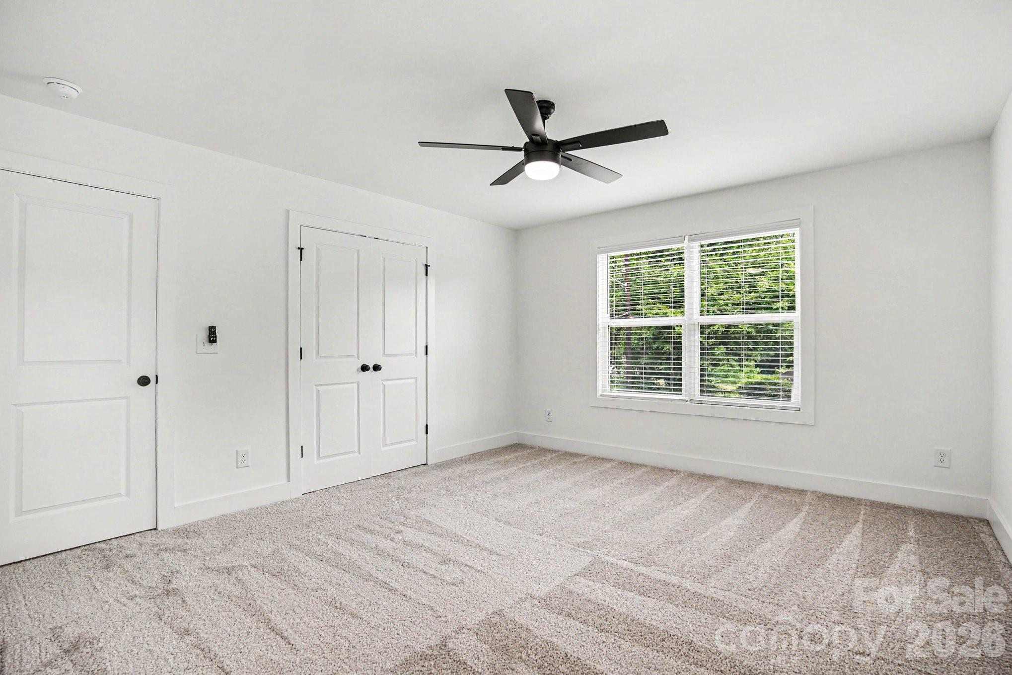 811 Evening Shade Lane Property Photo 16