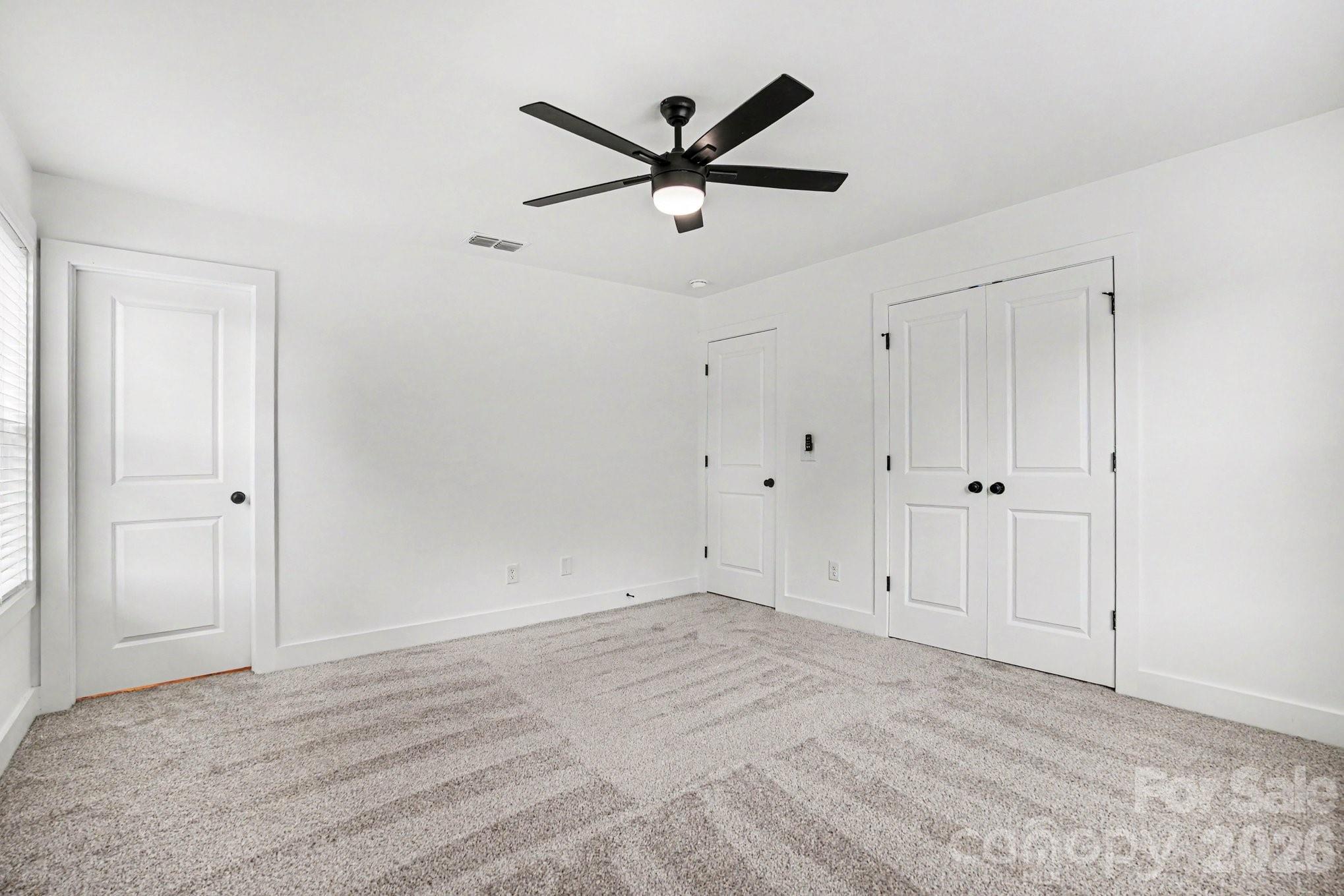 811 Evening Shade Lane Property Photo 17