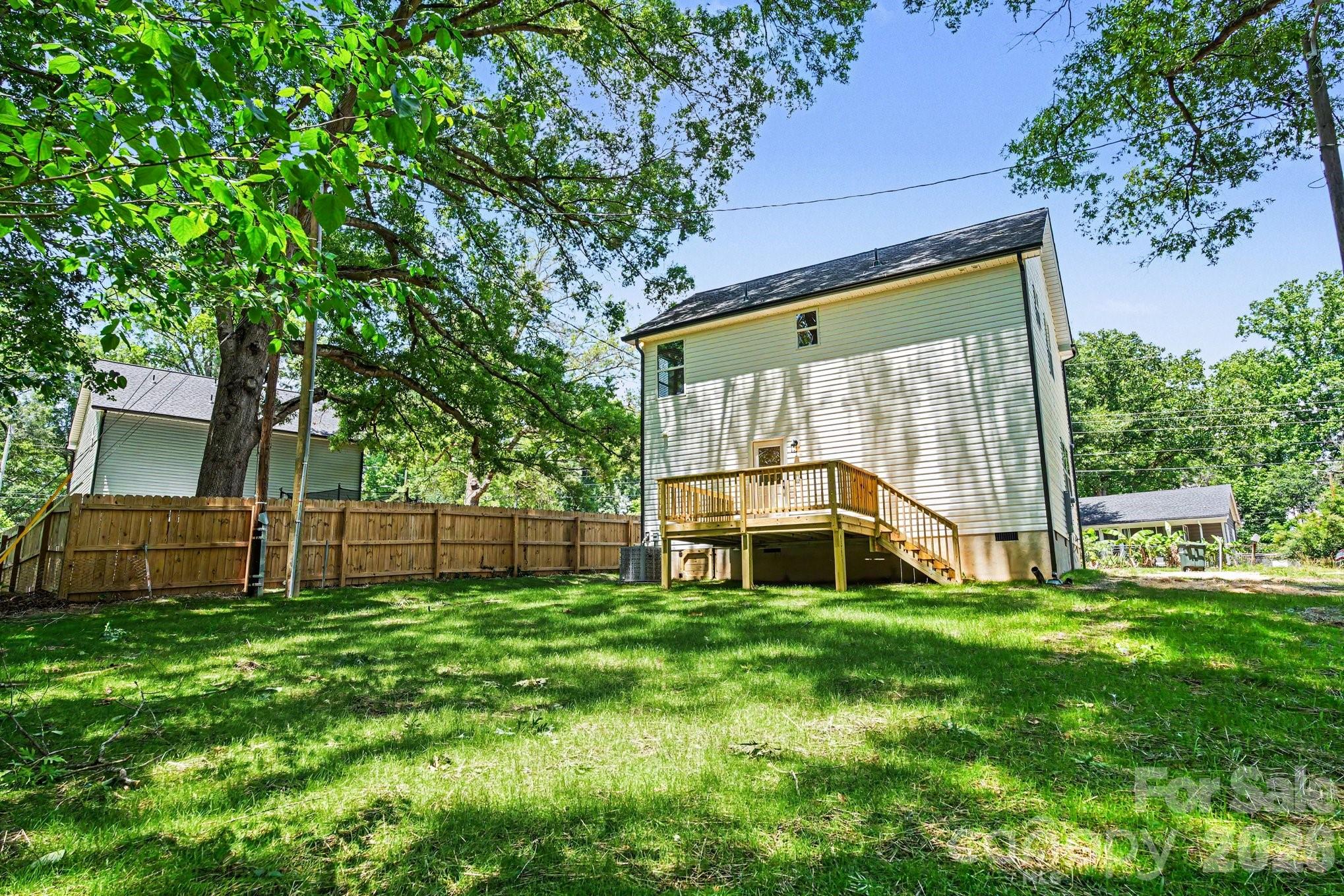 811 Evening Shade Lane Property Photo 22