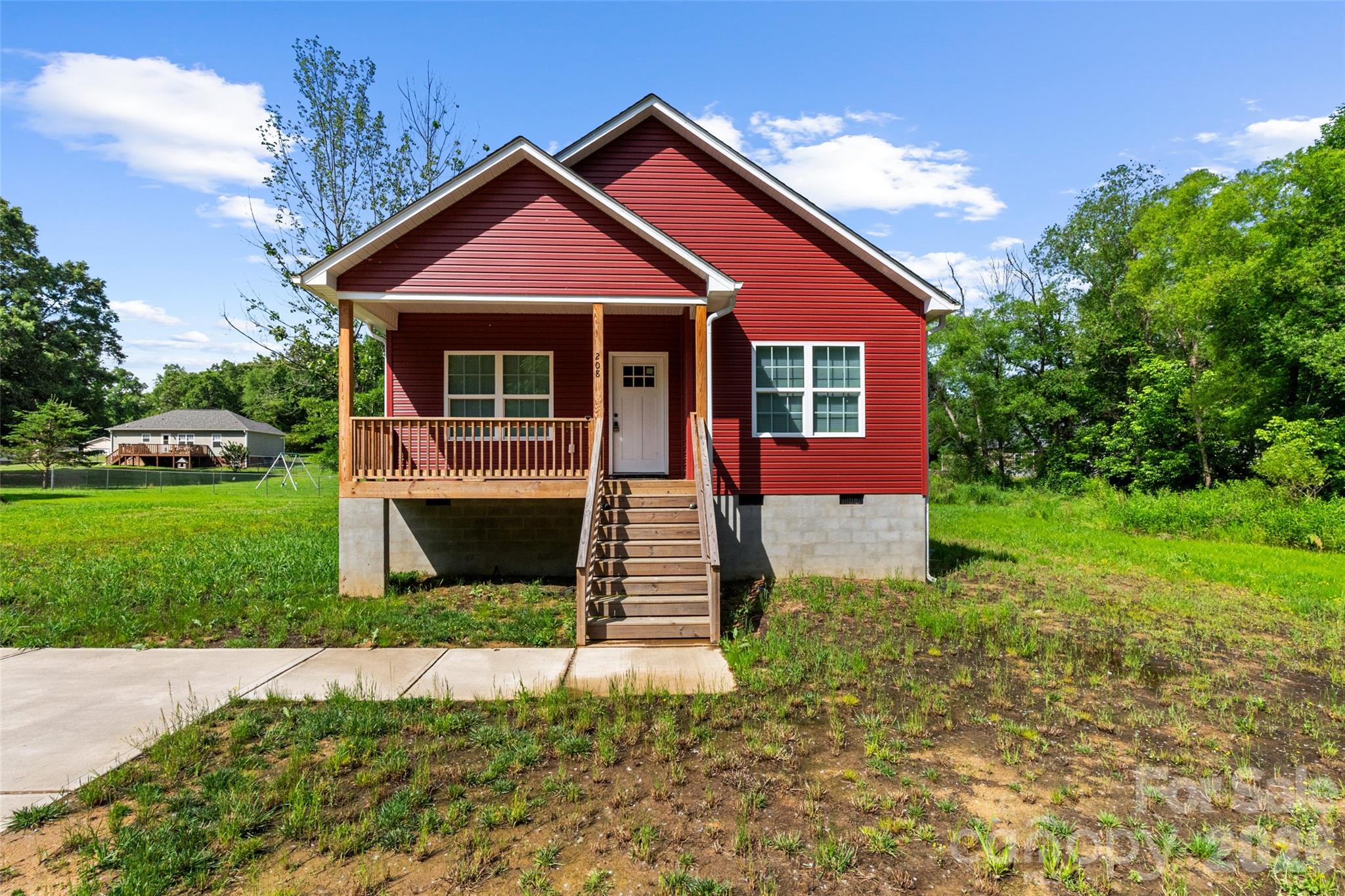208 Nottingham Drive Property Photo 1