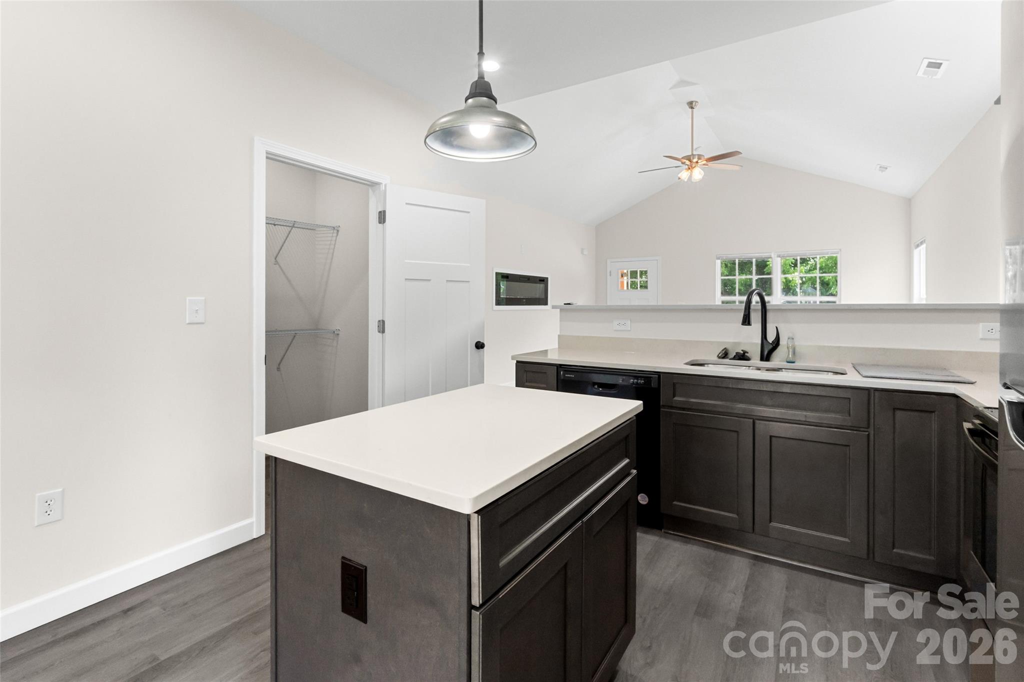 208 Nottingham Drive Property Photo 10