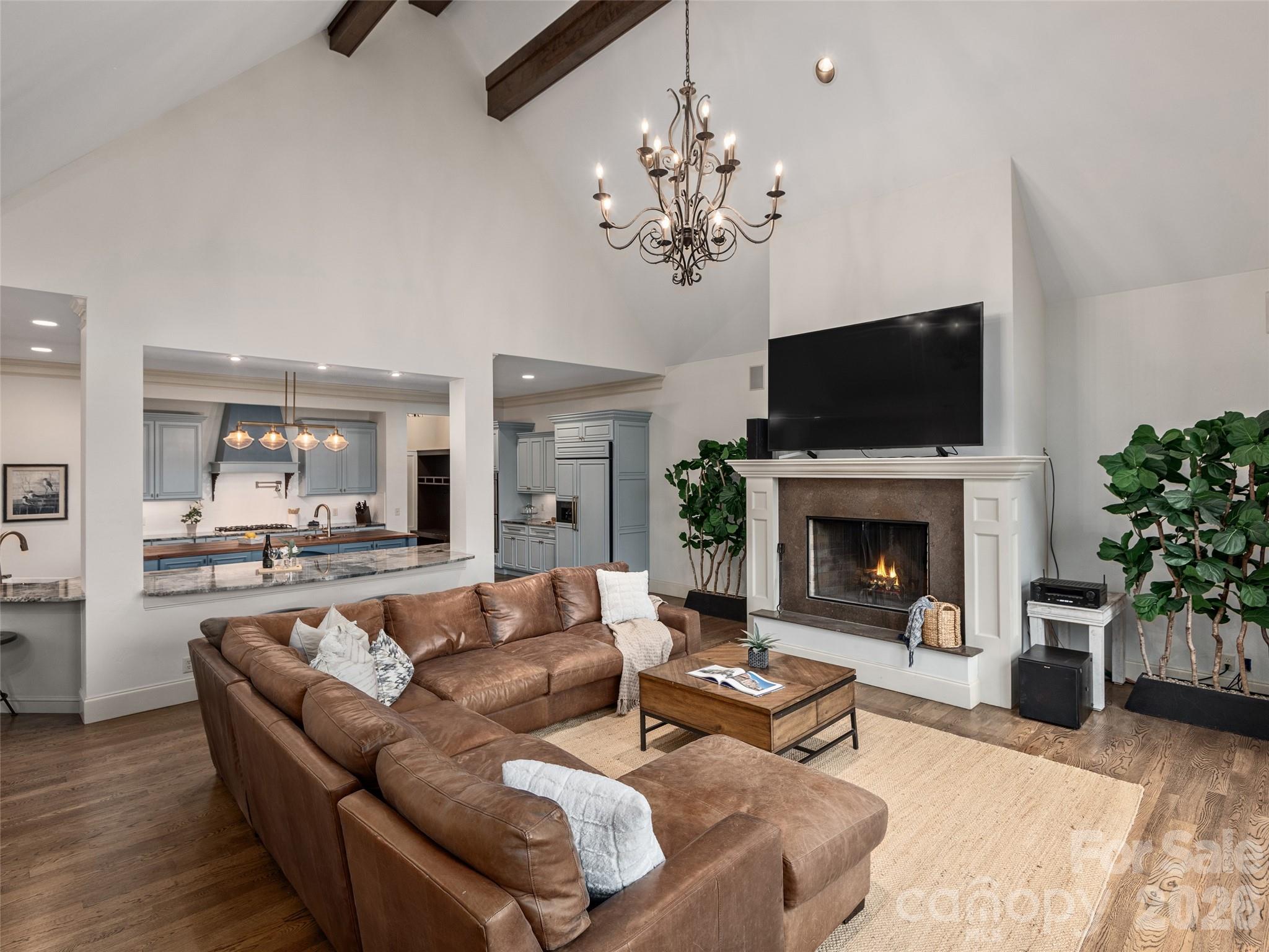 433 Coopers Hawk Drive Property Photo 12