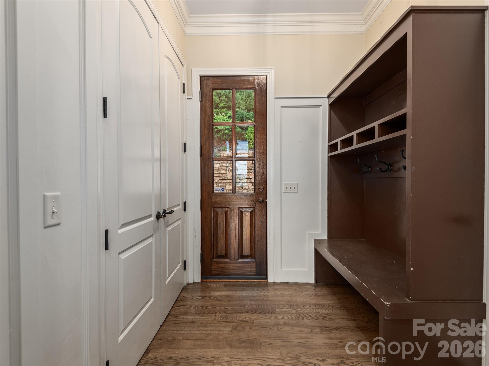 433 Coopers Hawk Drive Property Photo 19
