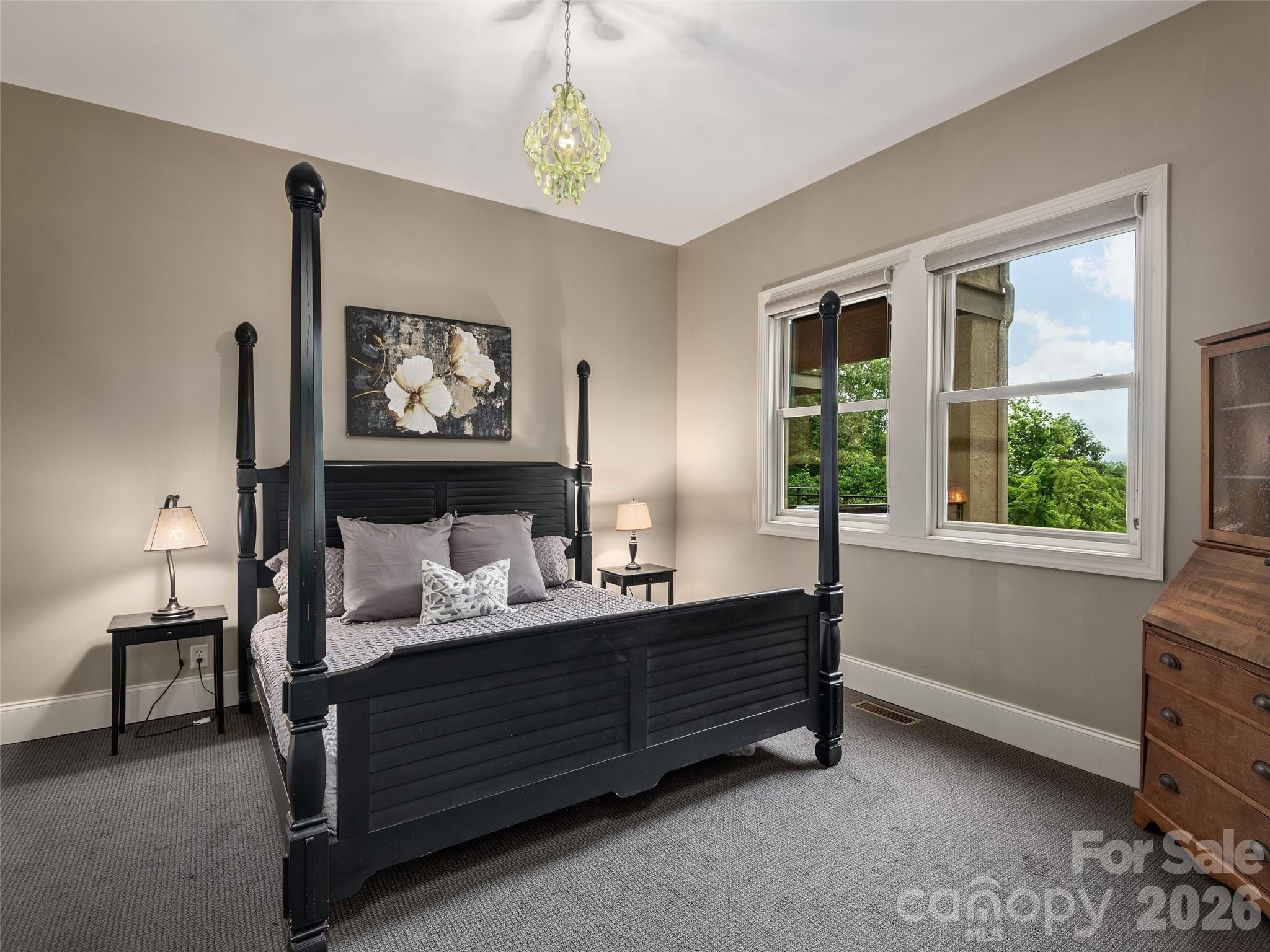 433 Coopers Hawk Drive Property Photo 38