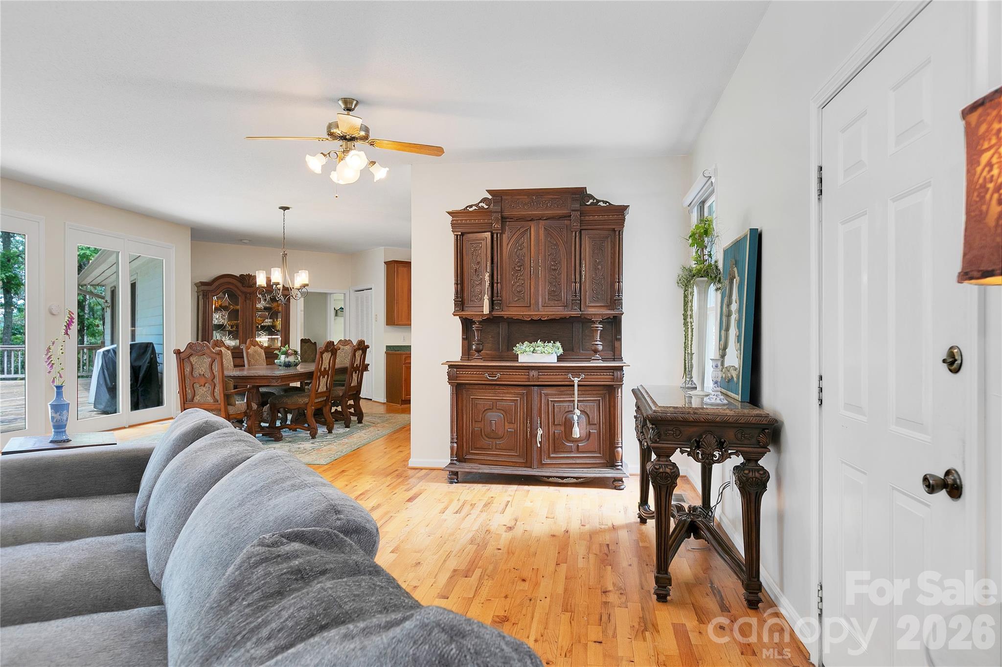 154 Chestnut Lane Property Photo 4