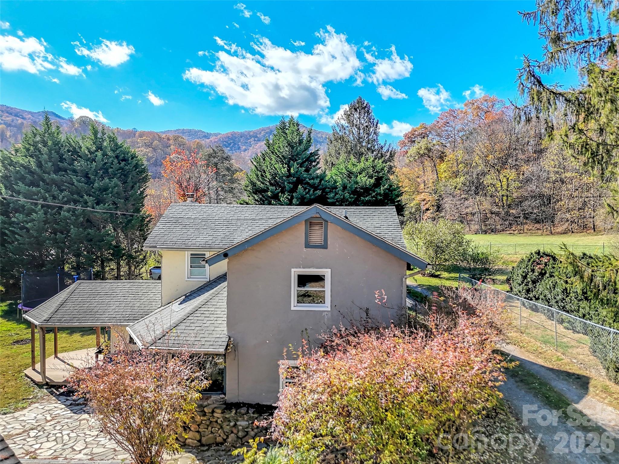 126 Arrowwood Way Property Photo 37