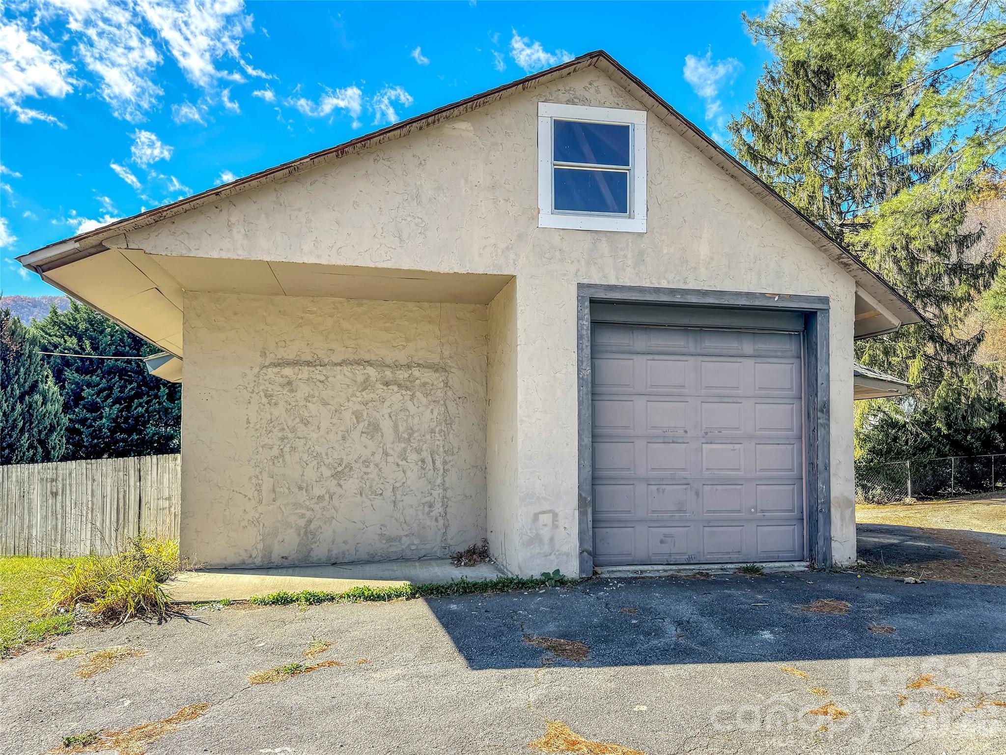 126 Arrowwood Way Property Photo 42
