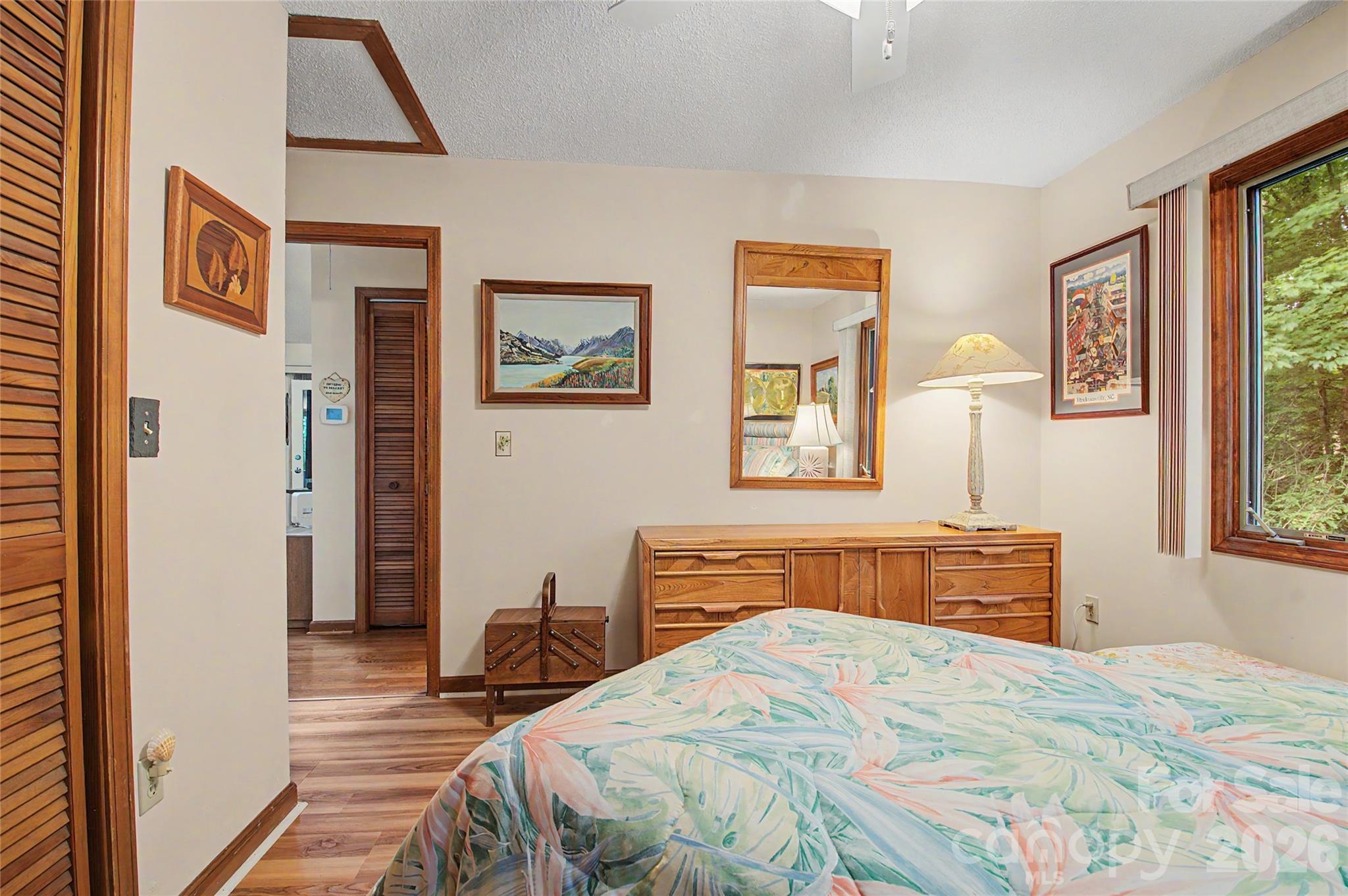 383 Ravenwood Lane 28/31 Property Photo 29