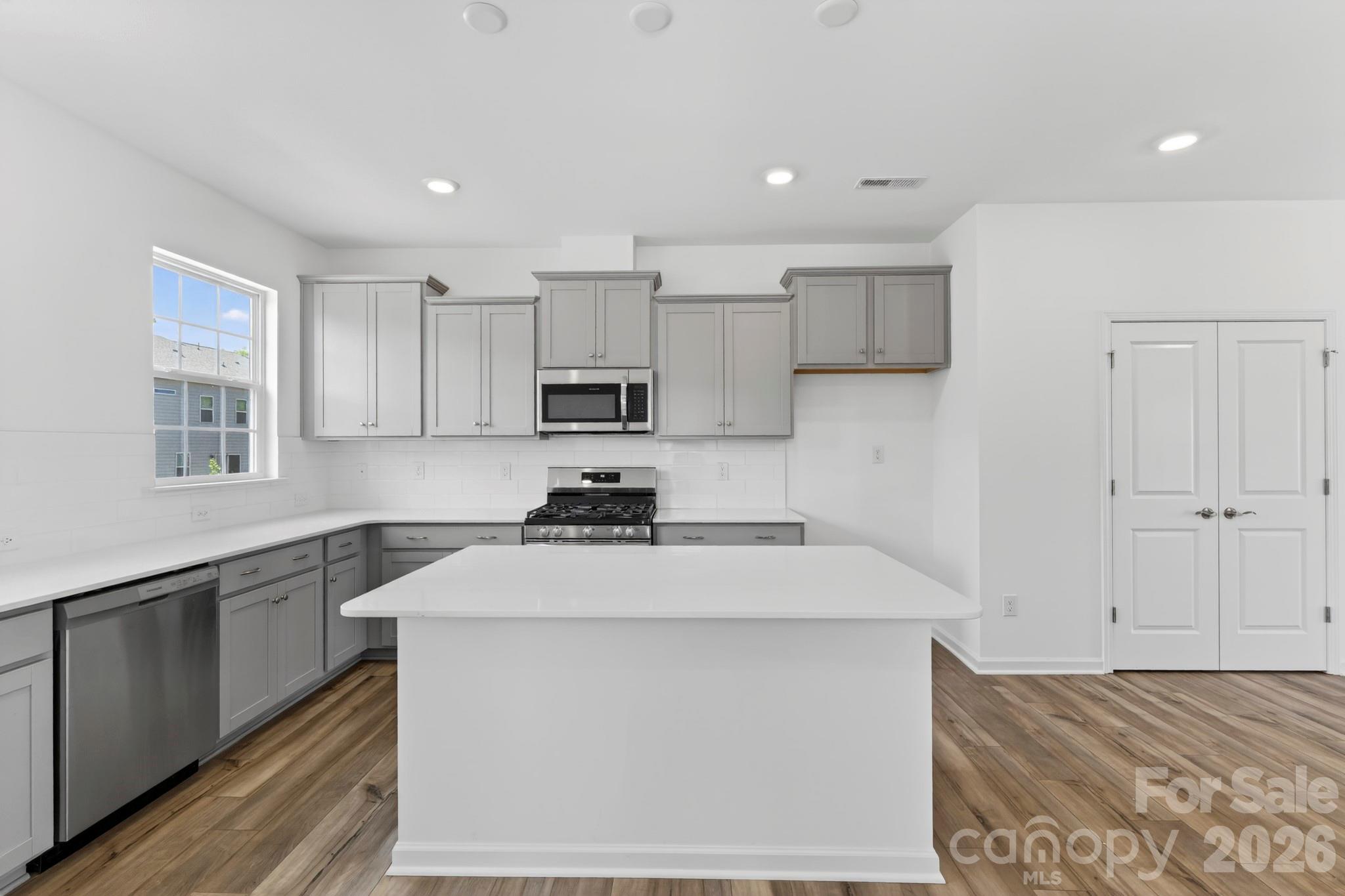 106 Nablus Trail A Property Photo 10