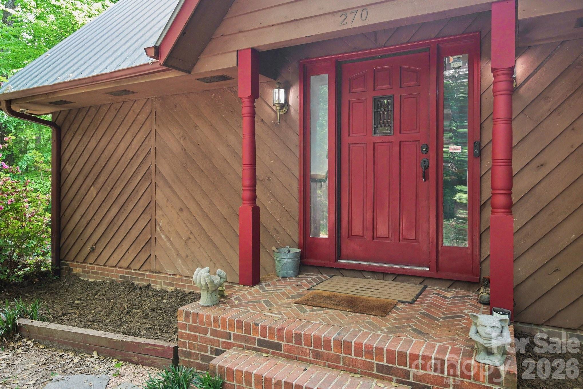 270 Oakland Avenue Property Photo 4