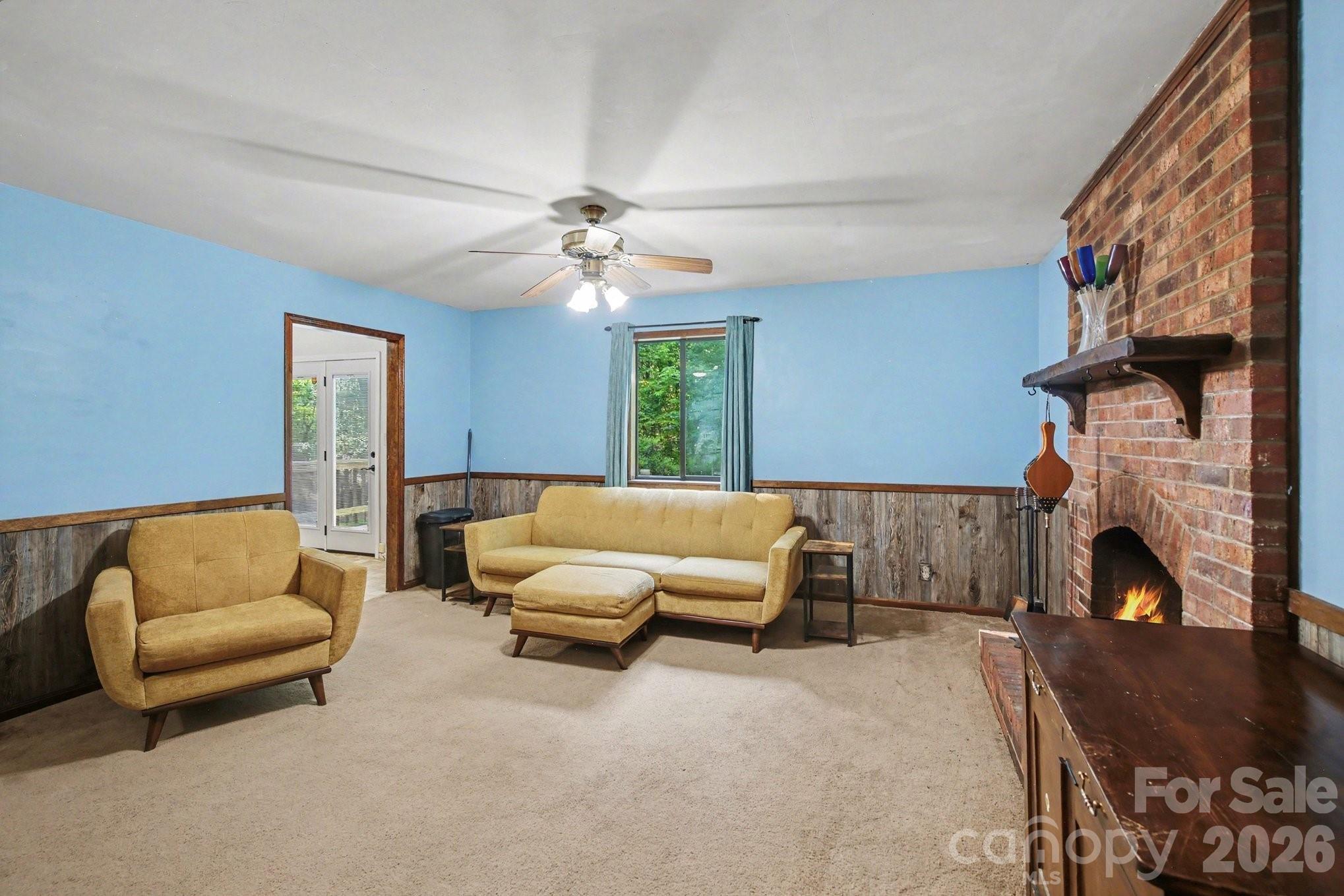 270 Oakland Avenue Property Photo 5