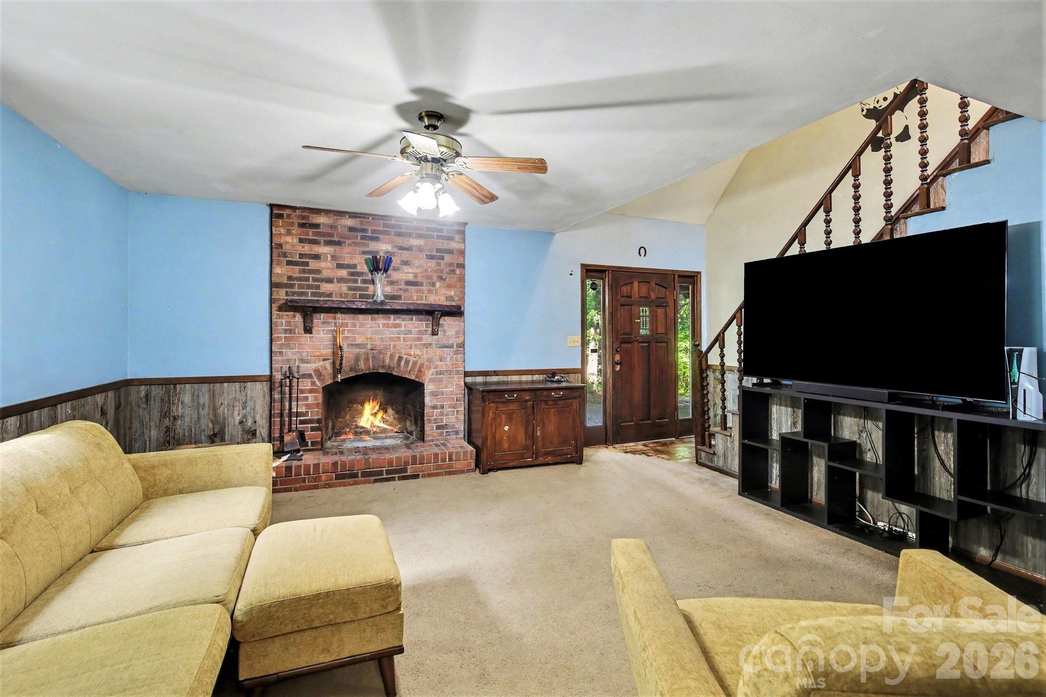 270 Oakland Avenue Property Photo 6