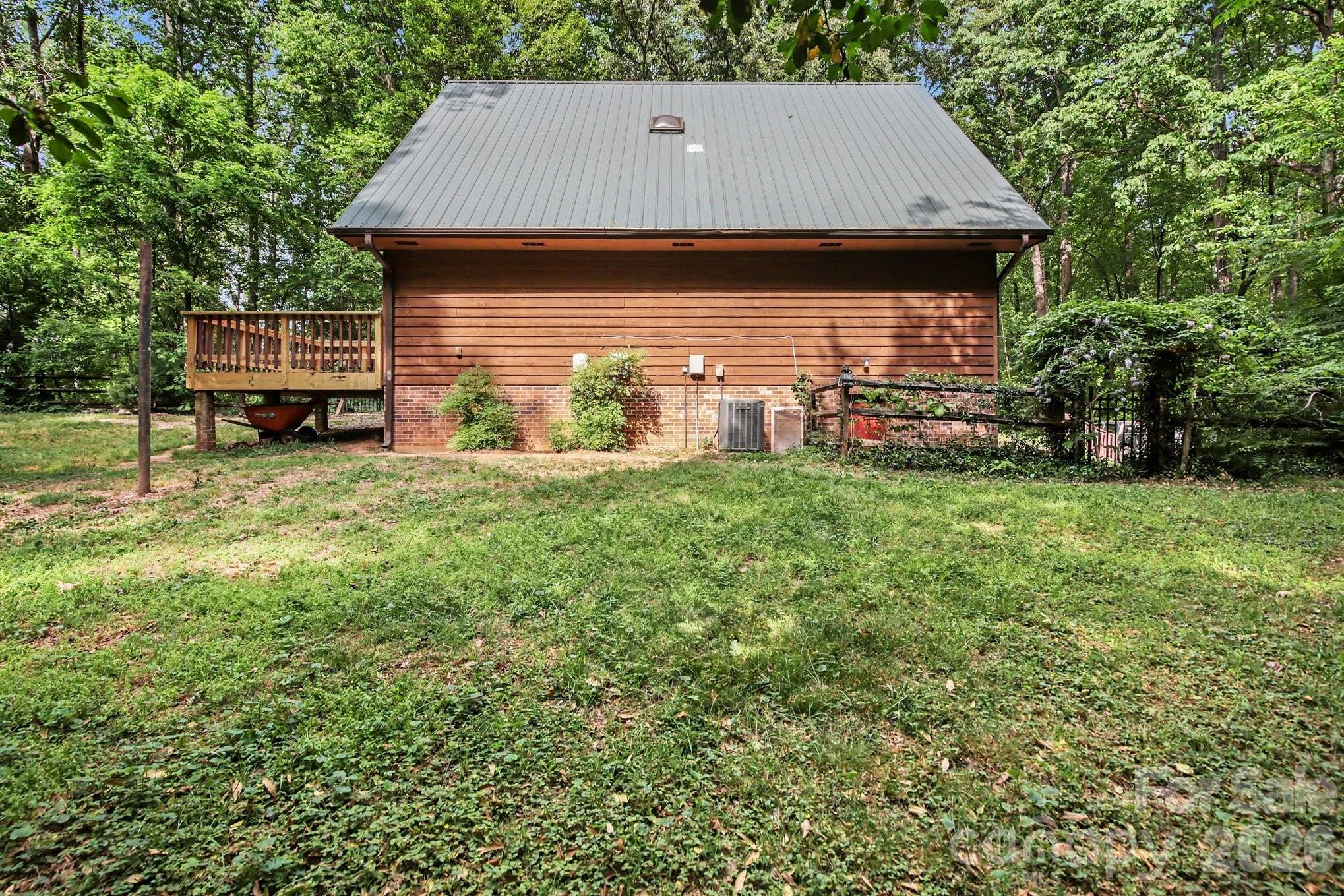 270 Oakland Avenue Property Photo 27