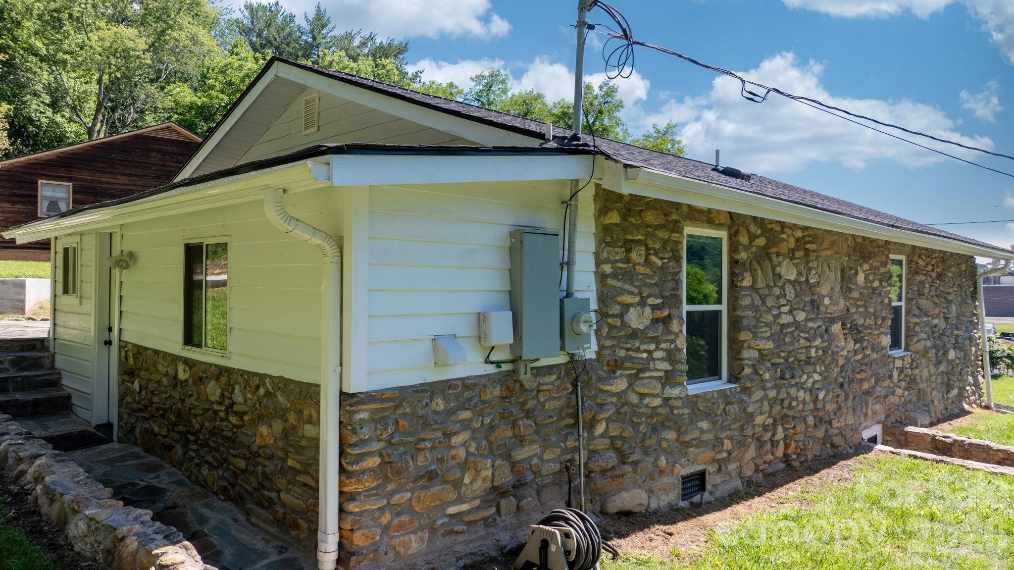 65 Mcdowell Street Property Photo 26