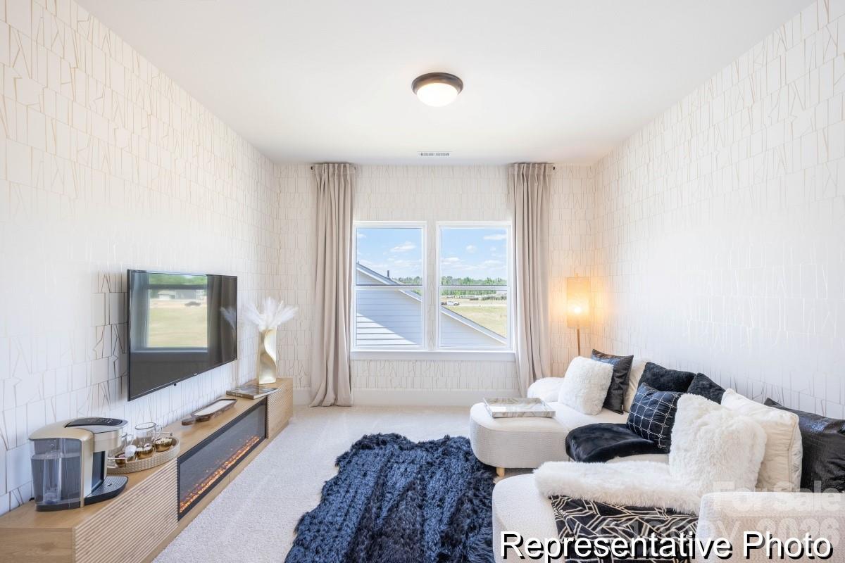 670 White Hare Lane 95p Property Photo 20