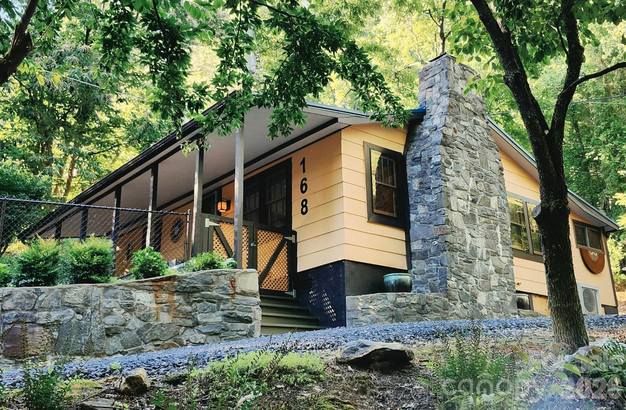 168 Avondale Road Property Photo 2