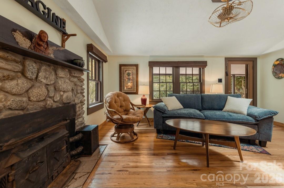 168 Avondale Road Property Photo 7