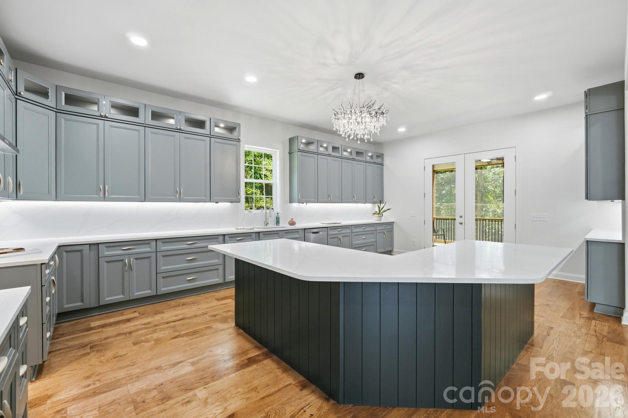 7217 Tesh Road Property Photo 1