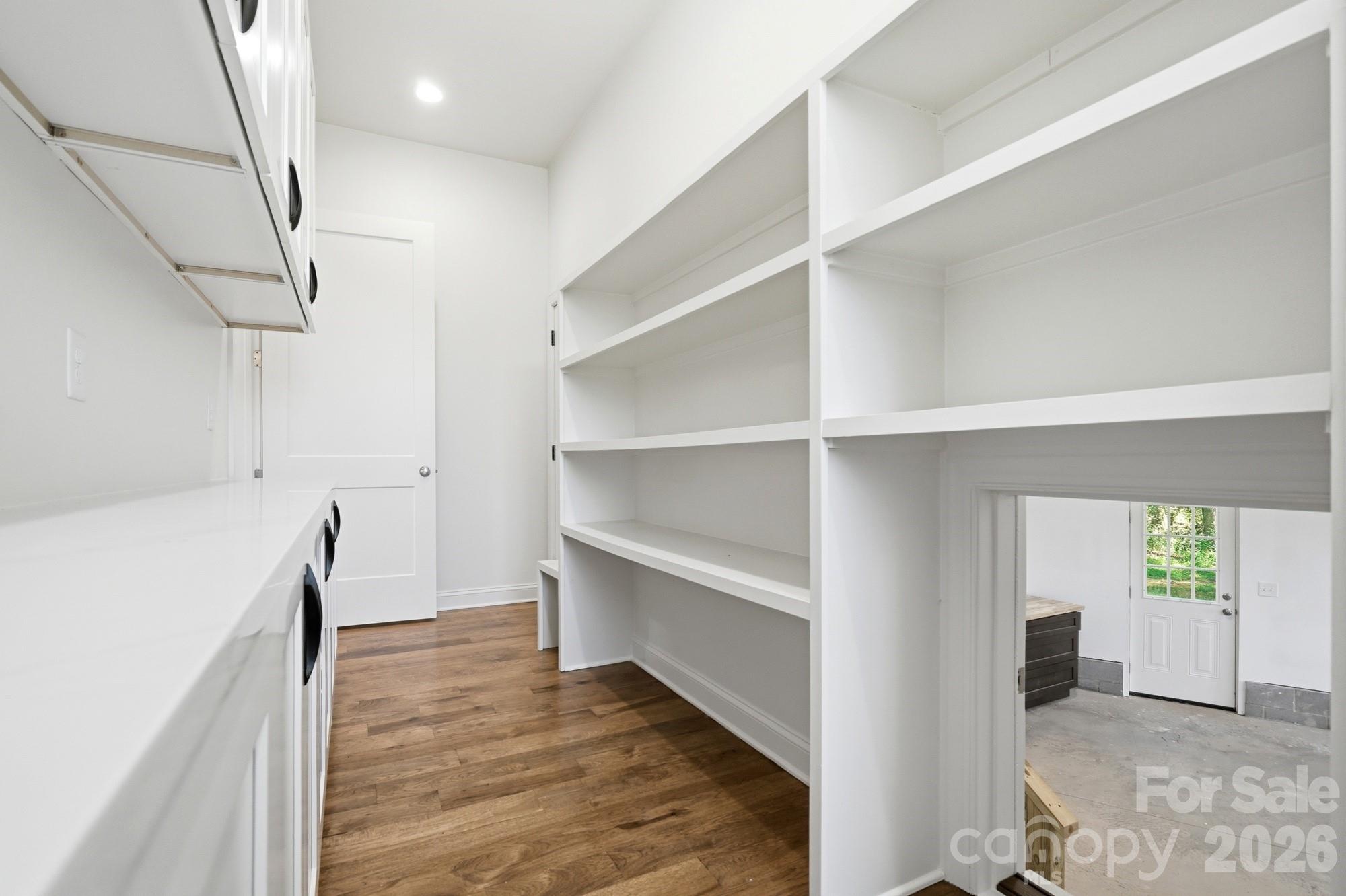7217 Tesh Road Property Photo 10